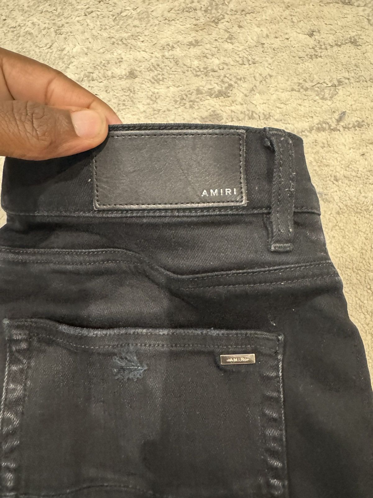 Amiri AMIRI VARSITY LOGO PATCH MEN'S DESTROYED BLACK SKINNY JEANS Size US 34 / EU 50 - 6 Thumbnail