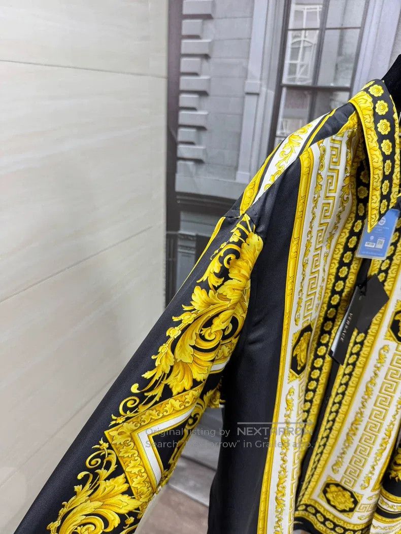Versace Versace Black and gold Medusa long-sleeved shirt Size US L / EU 52-54 / 3 - 4 Thumbnail