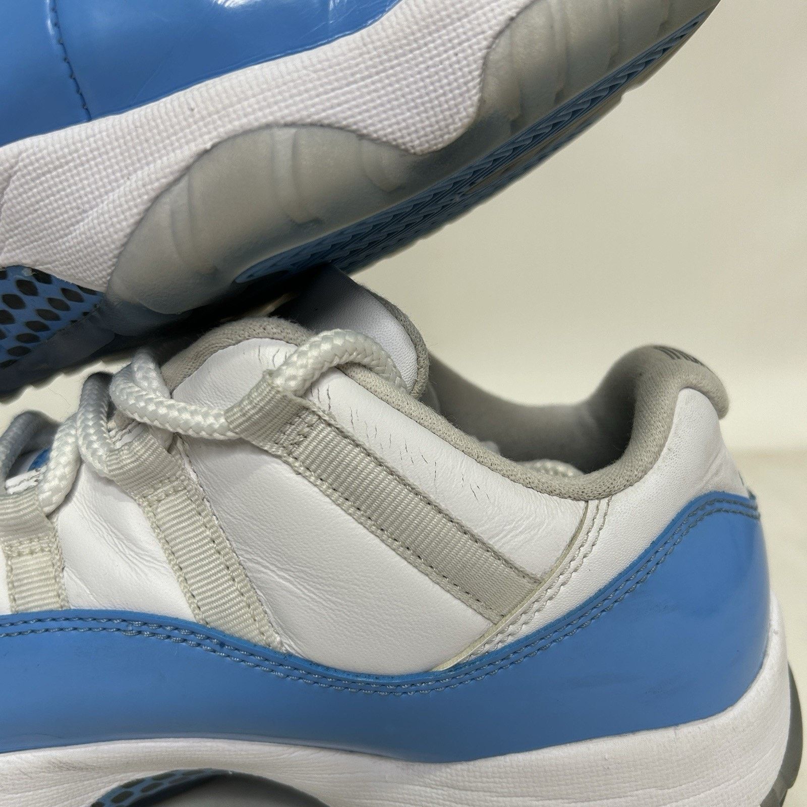 Nike Nike Air Jordan 11 Retro Low “UNC/University Blue White” Size US 9.5 / EU 42-43 - 8 Thumbnail