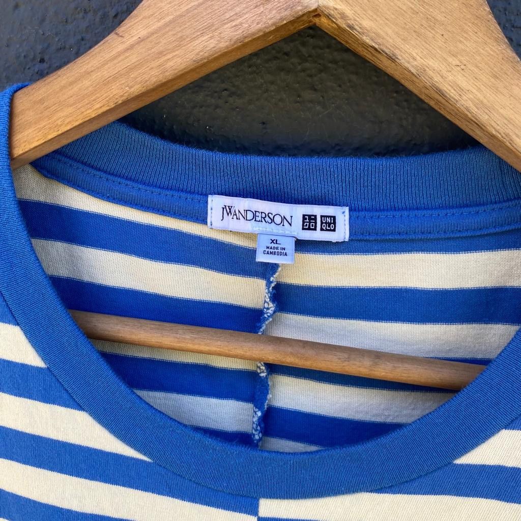 Uniqlo JW Anderson X Uniqlo Tee Size US XL / EU 56 / 4 - 4 Thumbnail