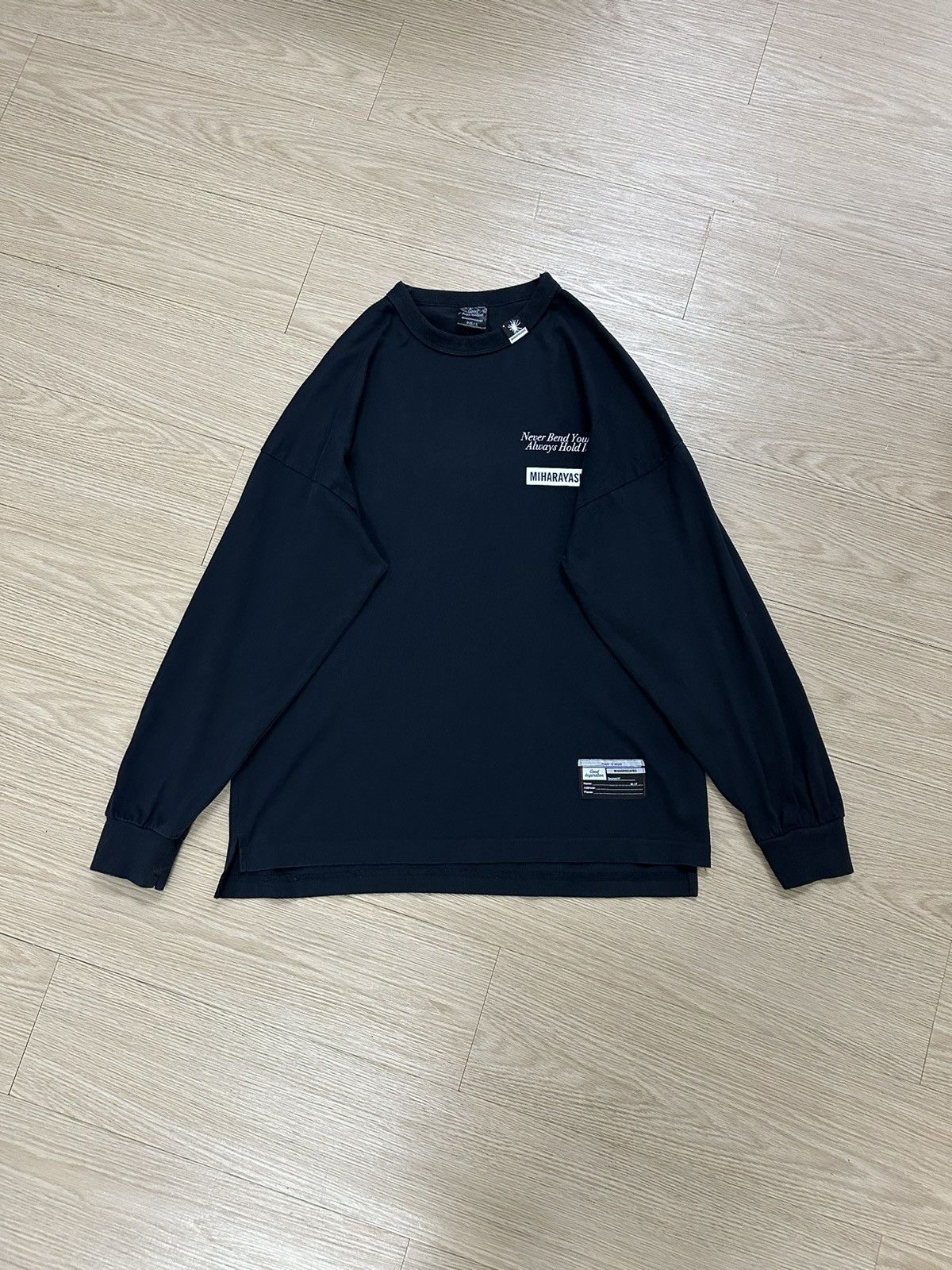 GU × Maison MIHARA YASUHIRO MIHARAYASUHIRO X GU Communications Good Inspiration L/S Tee Size US S / EU 44-46 / 1 - 18 Thumbnail