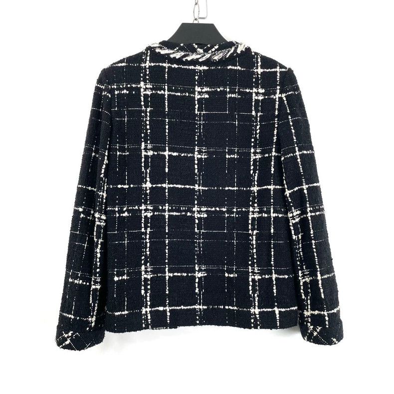 Chanel Chanel Black and white plaid shoulder button tweed jacket Size XXS / US 00 / IT 34 - 2 Thumbnail