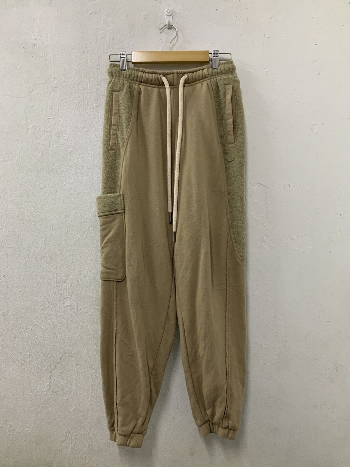 image of Adidas Sweatpants in Beige, Women's (Size 30)