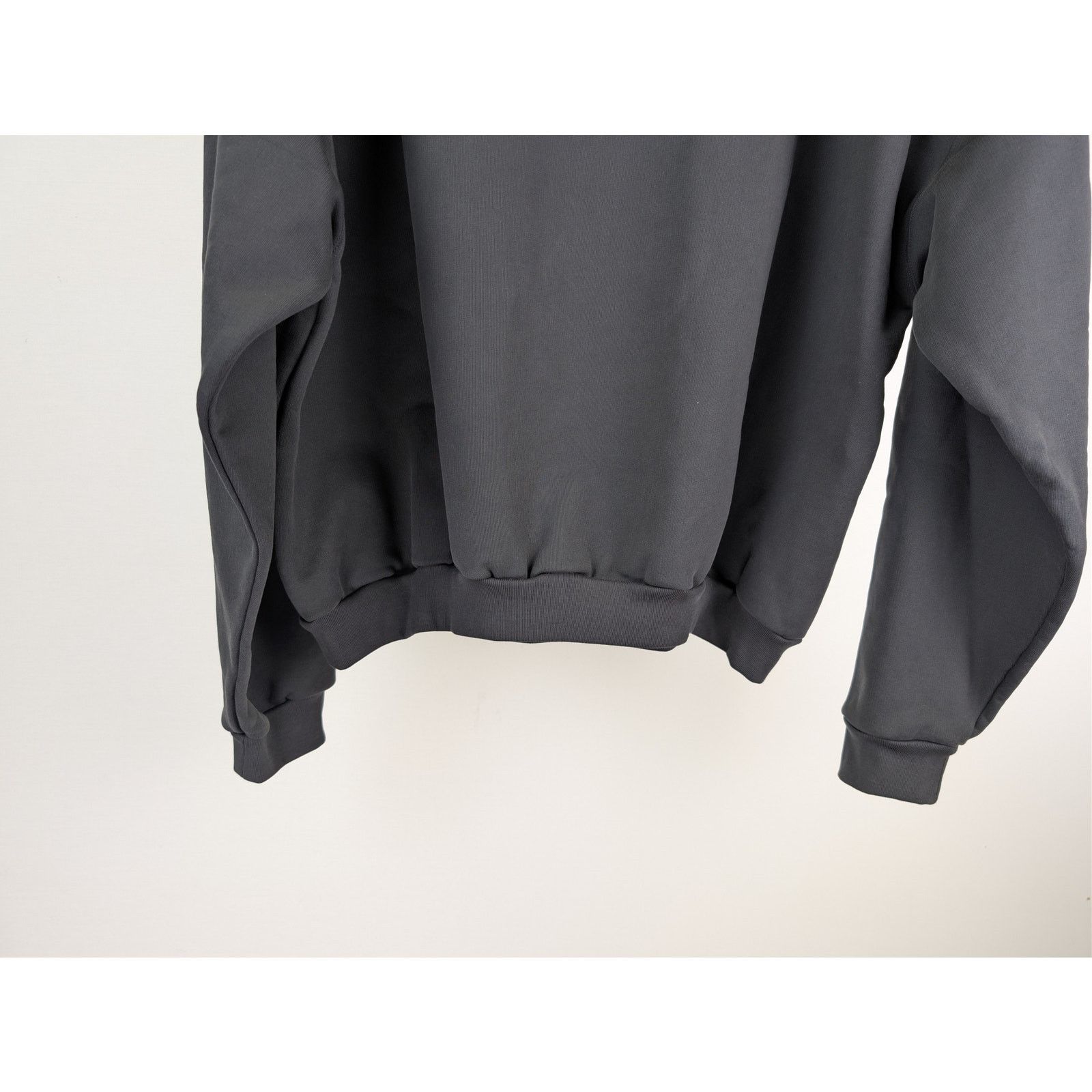 Balenciaga × Under Armour o1rshd1 Under Armour Oversized Crewneck Sweatshirt in Black Size US XL / EU 56 / 4 - 9 Thumbnail