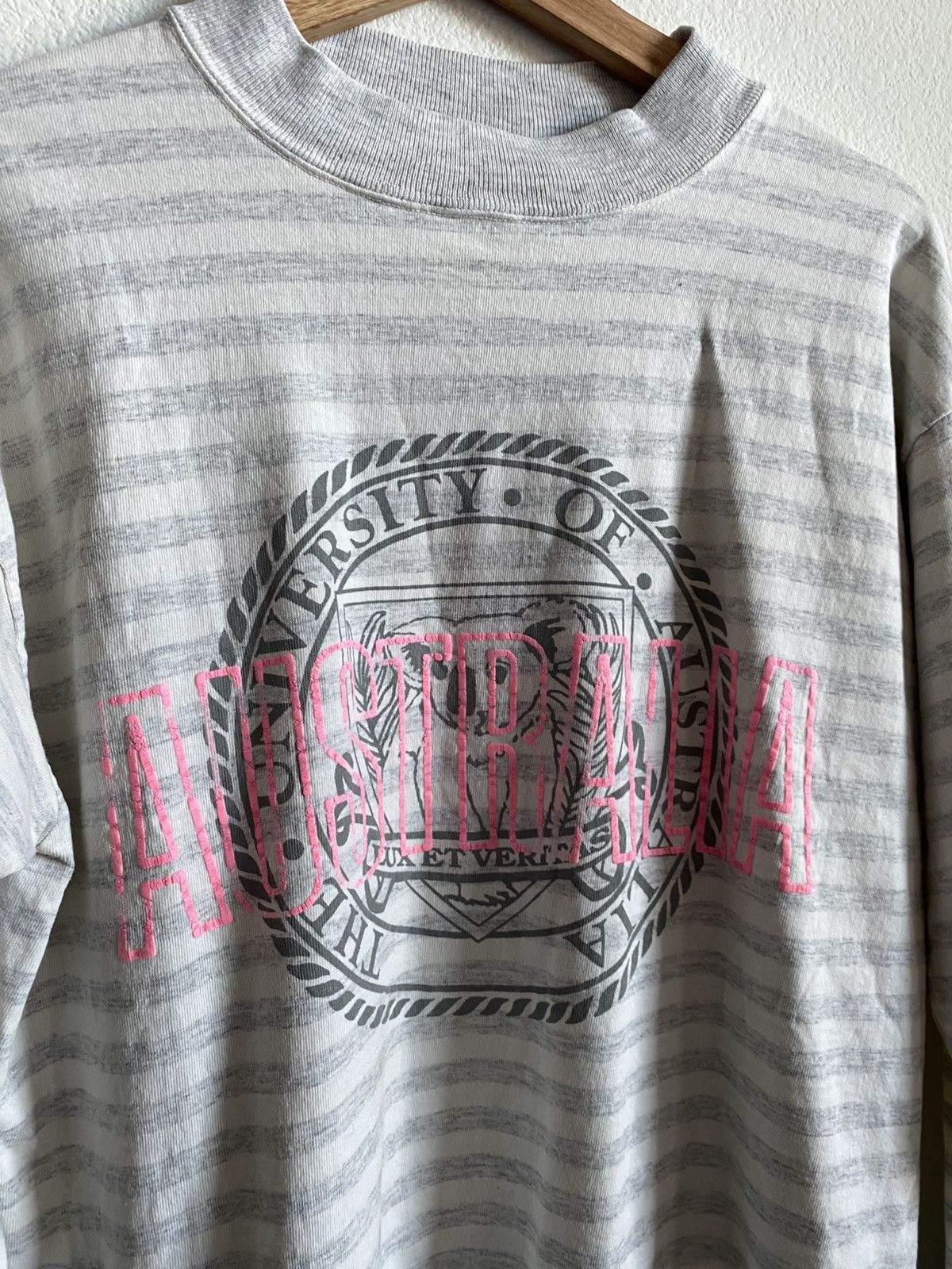 Vintage Vintage 90s Australia Single Stitch Tee Size M / US 6-8 / IT 42-44 - 3 Thumbnail