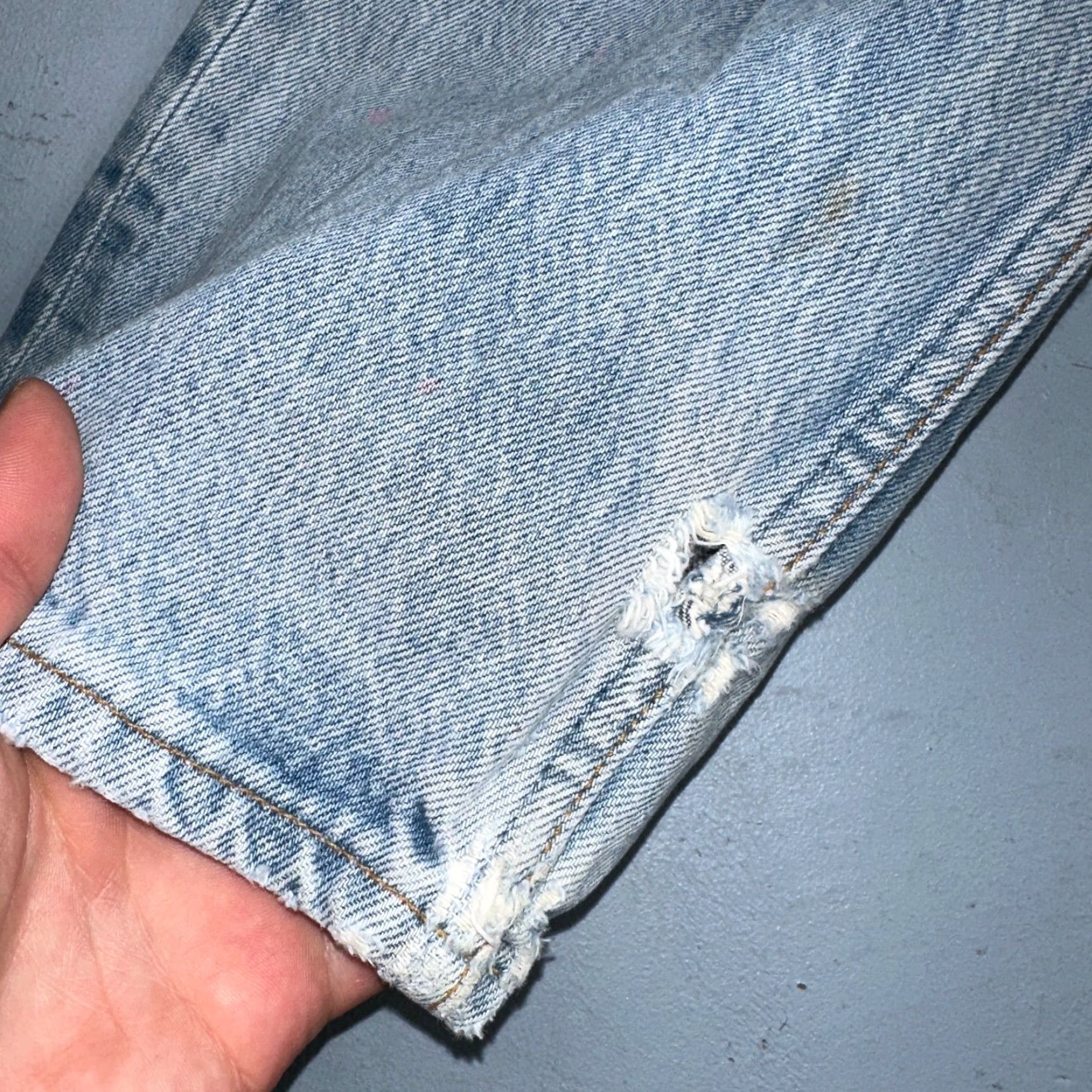 Levi's VINTAGE Levi's 501 Jeans 90s Mexico Light Blue Denim 33x34 Straight Mens Regular 30x29/34 Inseam 34 501 Series Classic Comfort Size US 33 - 4 Thumbnail