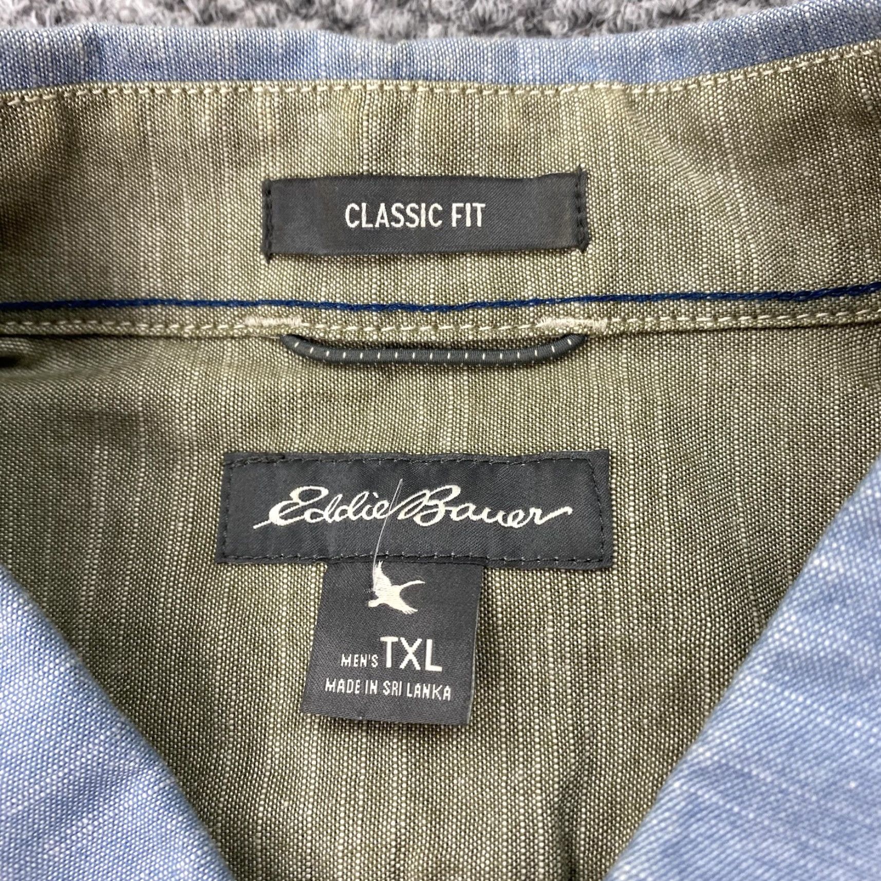 Eddie Bauer Eddie Bauer Shirt Mens XLT Light Blue Chambray Classic Fit Short Sleeve Button-Up Collared Pocketed - Mens Size US XL / EU 56 / 4 - 5 Thumbnail