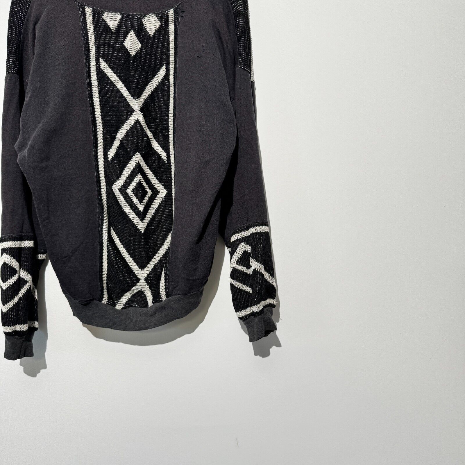 Vintage Vintage Unisex Black Acrylic Sweater Size M Regular Fit Size US M / EU 48-50 / 2 - 3 Thumbnail