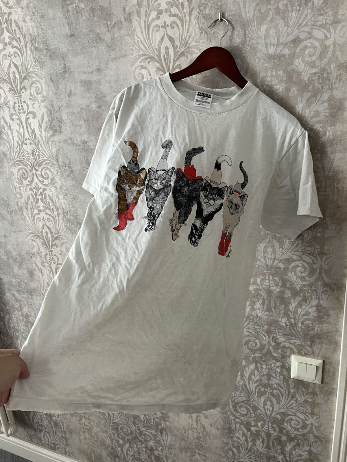Tultex Vintage 90s Tultex Cowboy Cats Boots Graphic T-Shirt USA Size US L / EU 52-54 / 3 - 7 Thumbnail