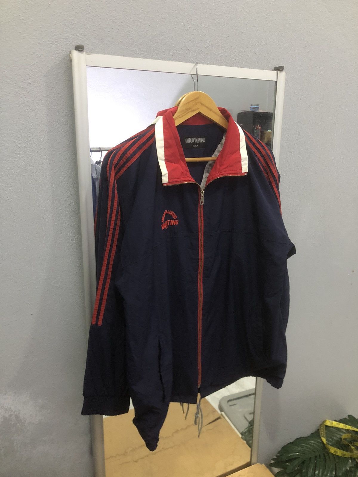Japanese Brand × Vintage Amedeo valentino italy windbreaker Size US L / EU 52-54 / 3 - 4 Thumbnail