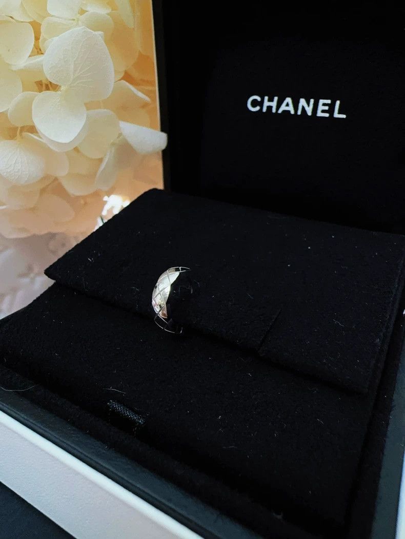 Chanel CHANEL COCO CRUSH Platinum Stud Earring Size ONE SIZE - 3 Thumbnail