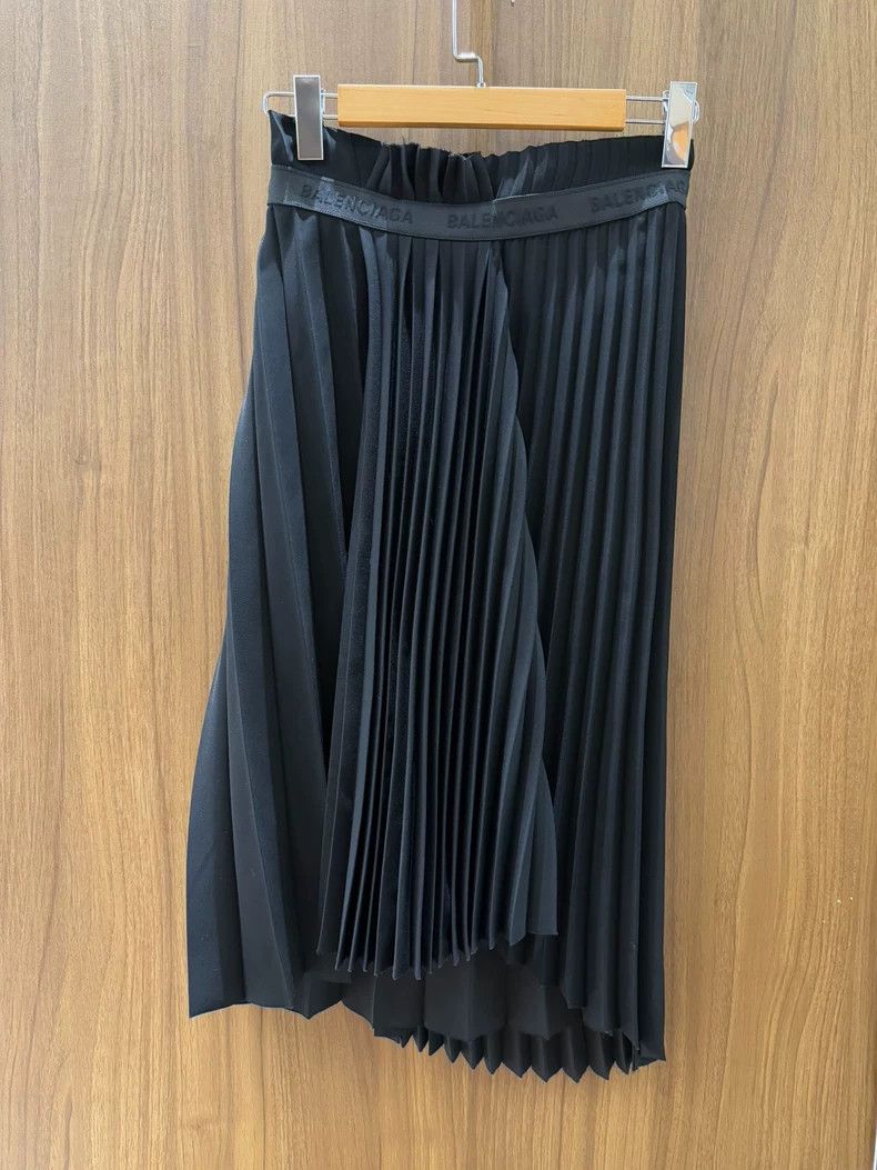 Balenciaga Black Pleated Asymmetric Skirt - dmc