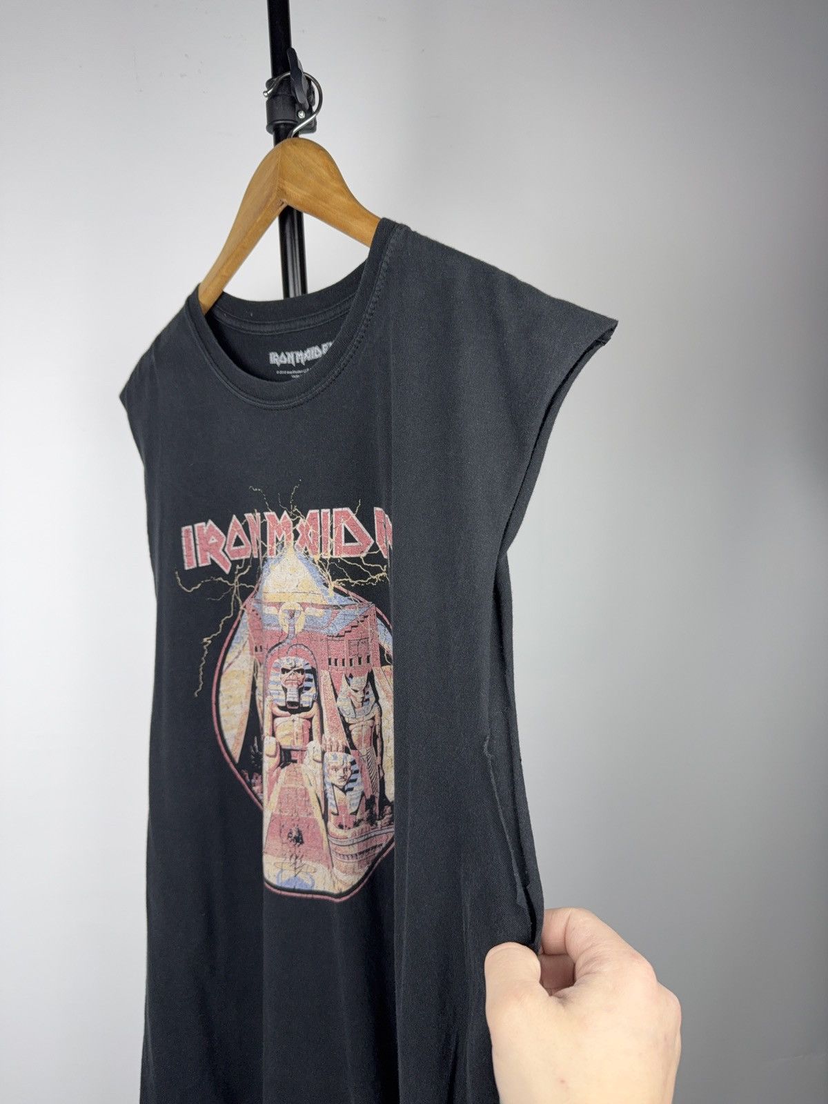 Iron Maiden 2019 Iron Maiden Powerslave Egypt Cut Off Sleeveless Tee Size US L / EU 52-54 / 3 - 3 Thumbnail