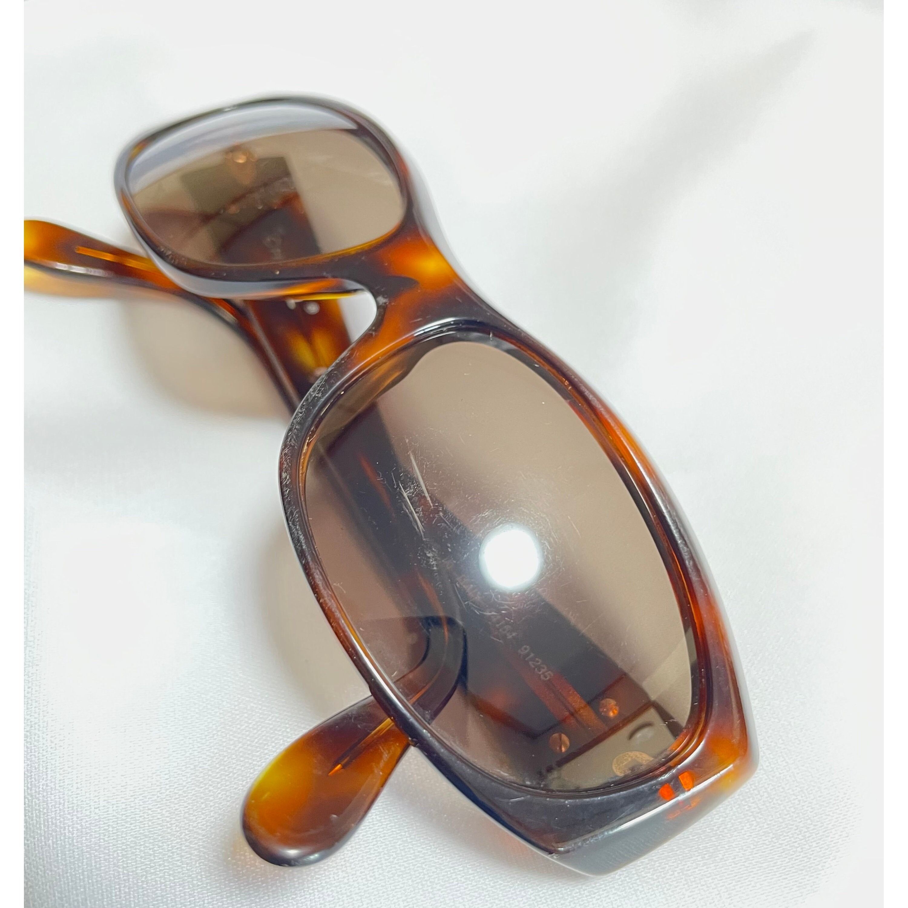Chanel Vintage CHANEL brown frame and grey shade sunglasses with go Size ONE SIZE - 9 Thumbnail