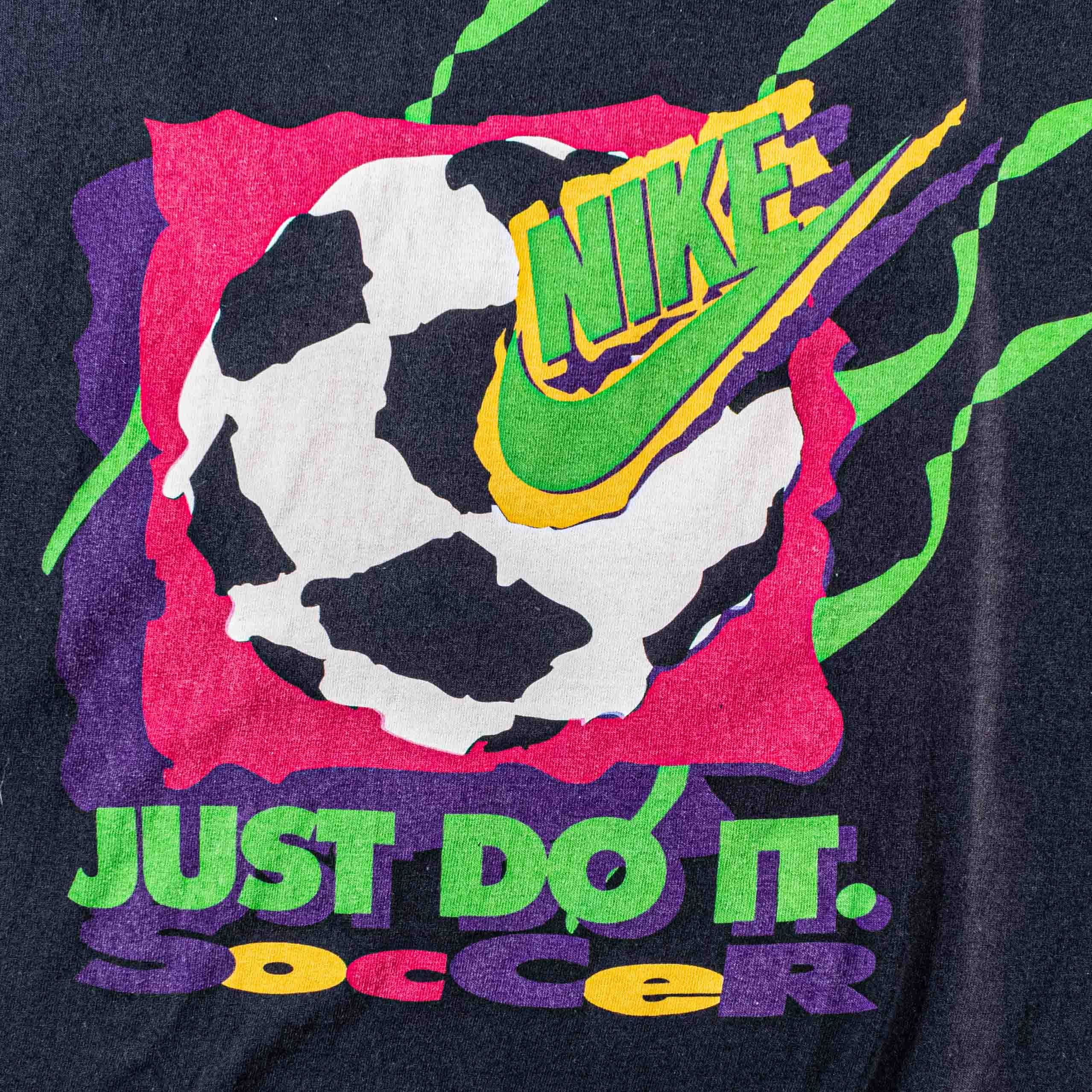 Nike Vintage Nike Soccer Just Do It AOP T-Shirt 90s World Cup Size US L / EU 52-54 / 3 - 5 Thumbnail