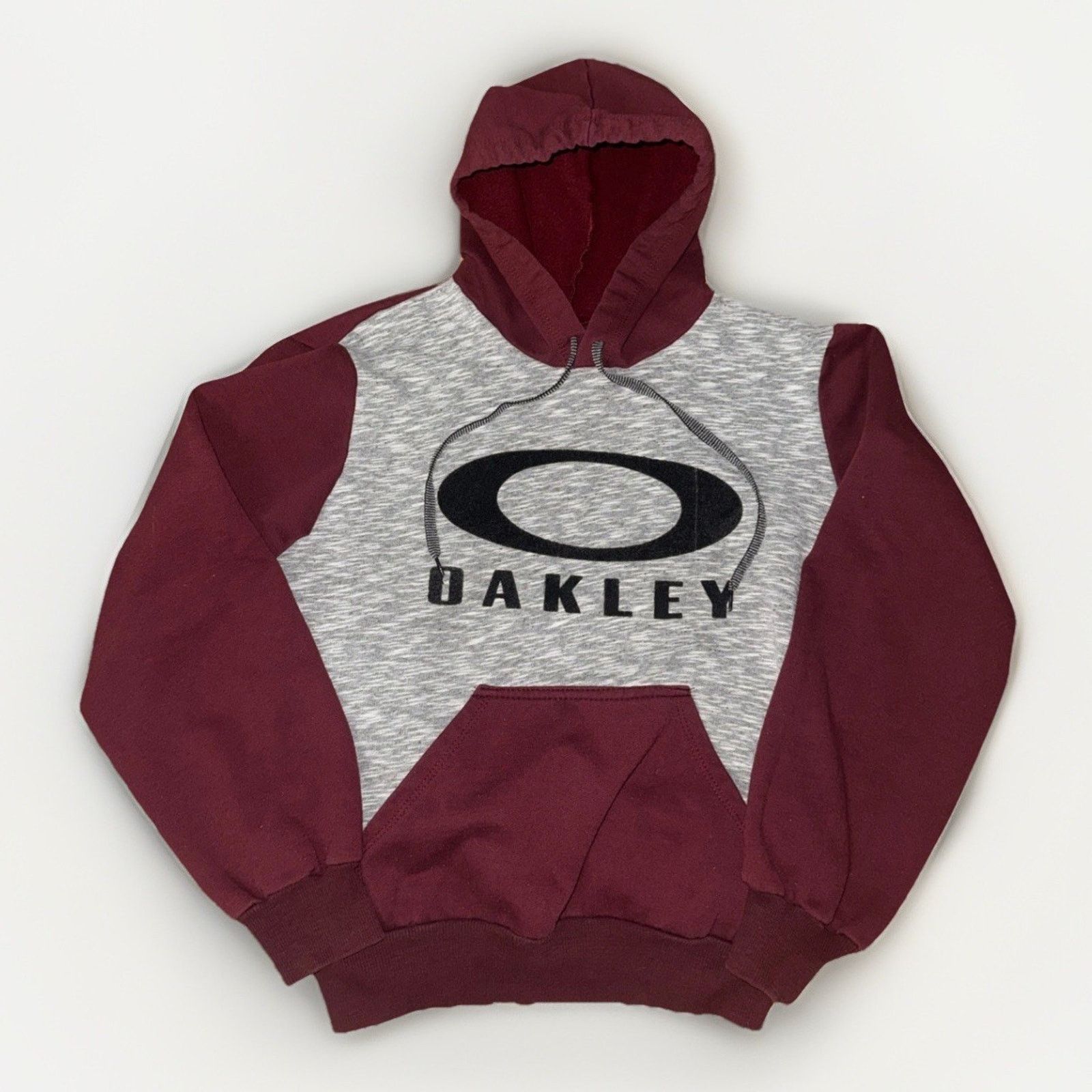 Oakley Vintage Oakley Hoodie Maroon Grey Medium 20x22 Size US M / EU 48-50 / 2 - 1 Thumbnail