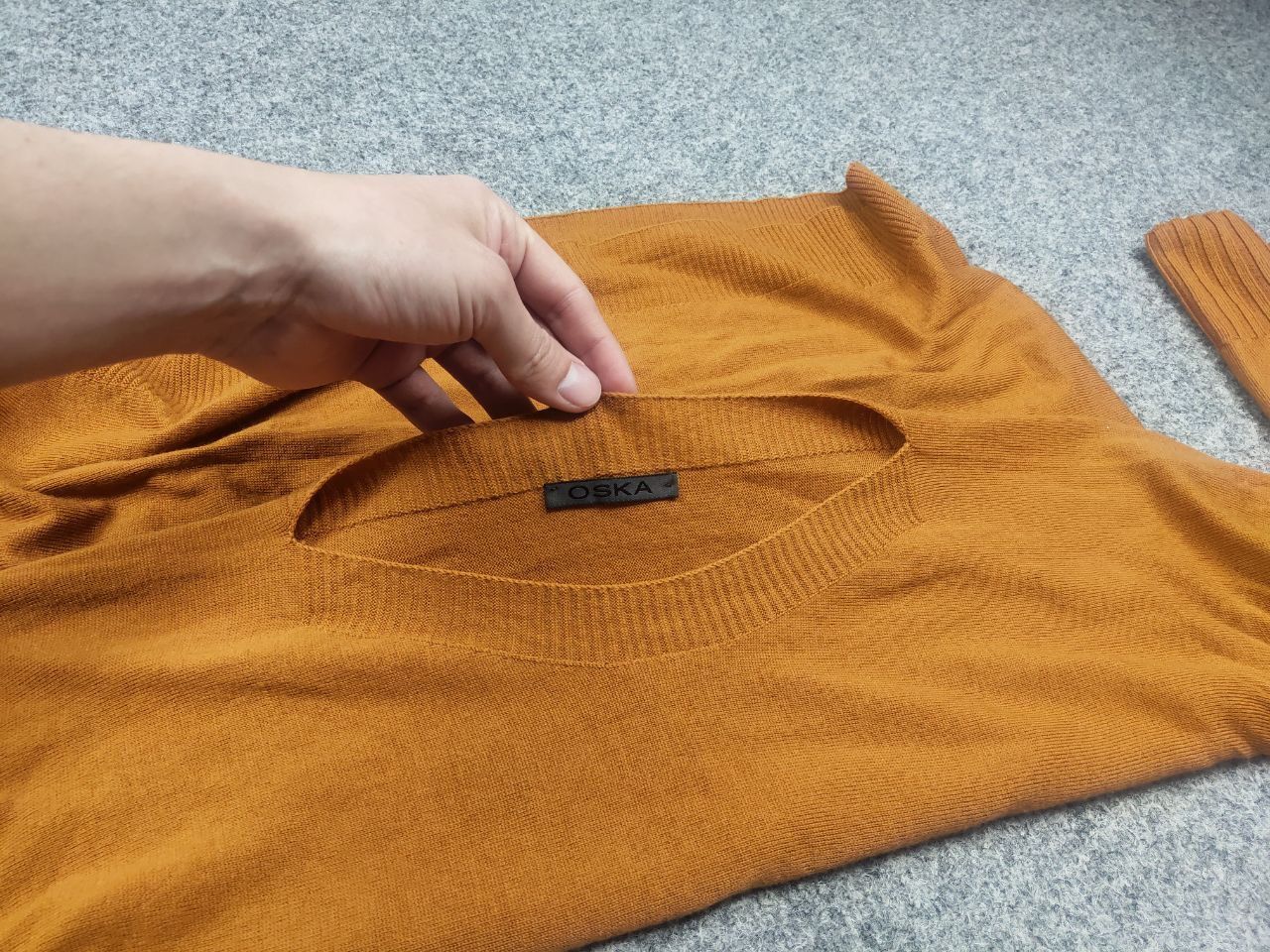 OSKA Oska German Design Light loose-fitting orange blend sweater Size M / US 6-8 / IT 42-44 - 9 Thumbnail