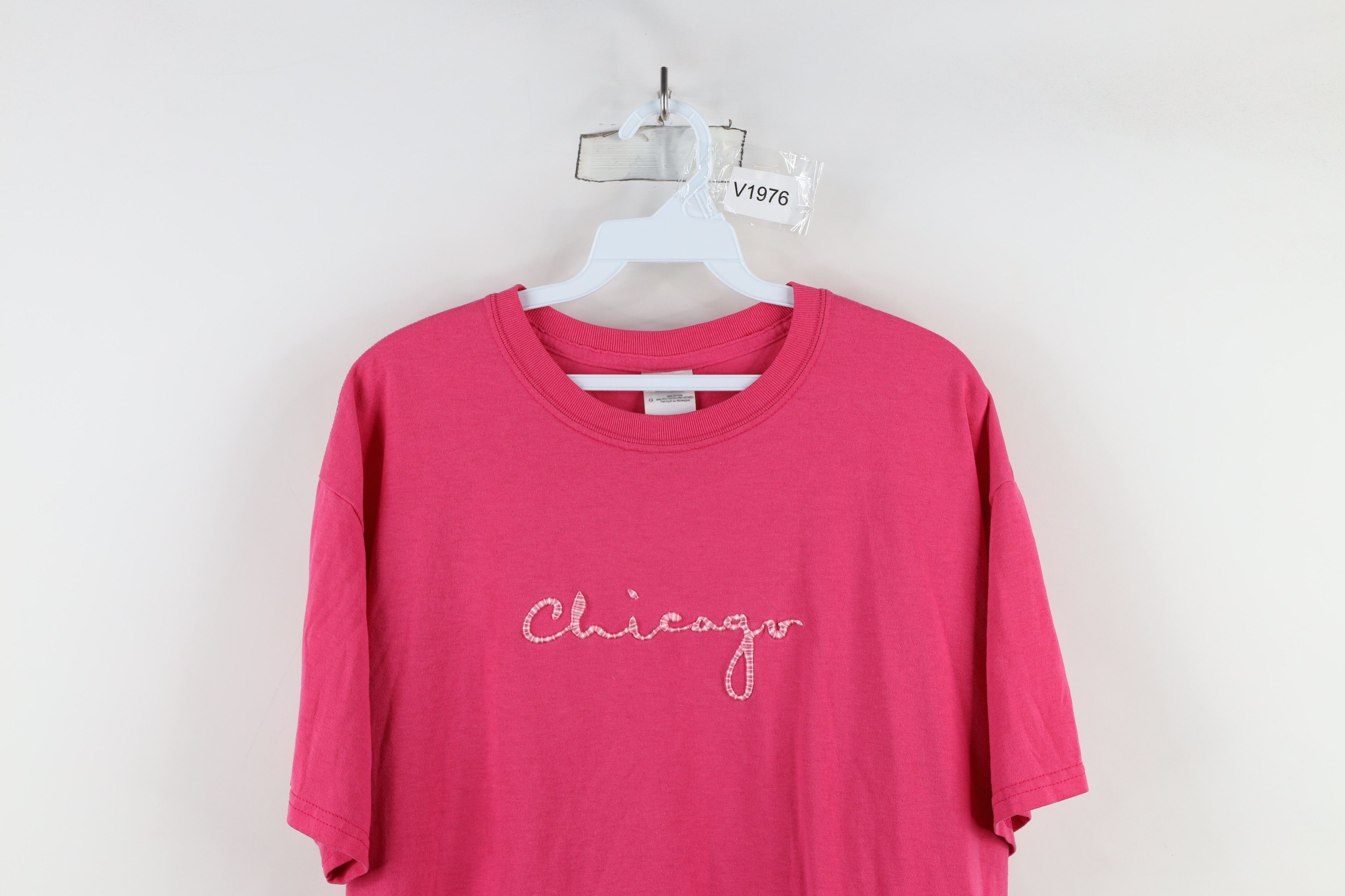 Vintage Vintage 90s Y2K Streetwear Spell Out Script Chicago T-Shirt Size L / US 10 / IT 46 - 2 Thumbnail