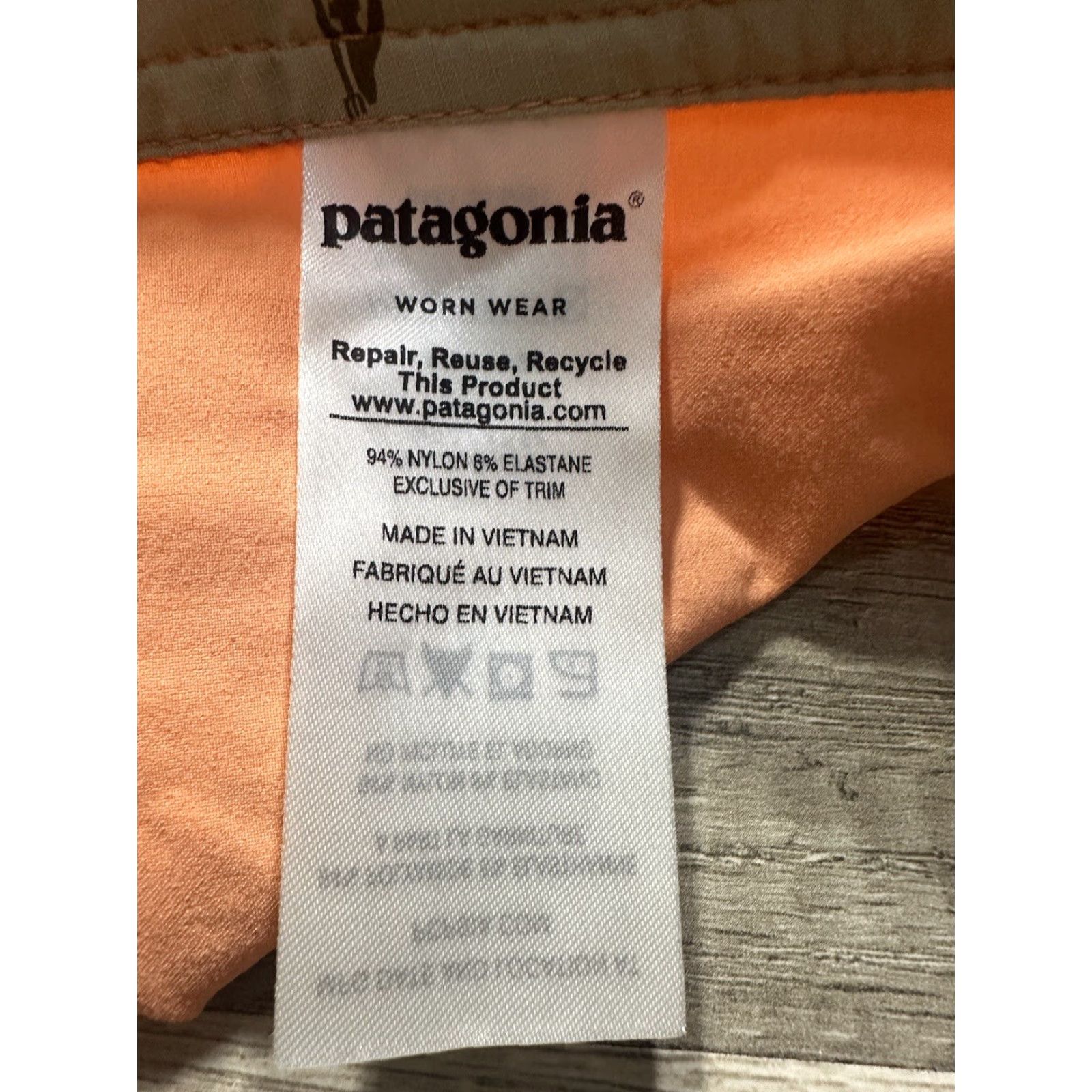 Patagonia Patagonia Board Shorts Mens 38 Swim Bottom Orange-Peach Wavefarer Stretch 86543 Beach Outdoor Size US 38 / EU 54 - 4 Thumbnail