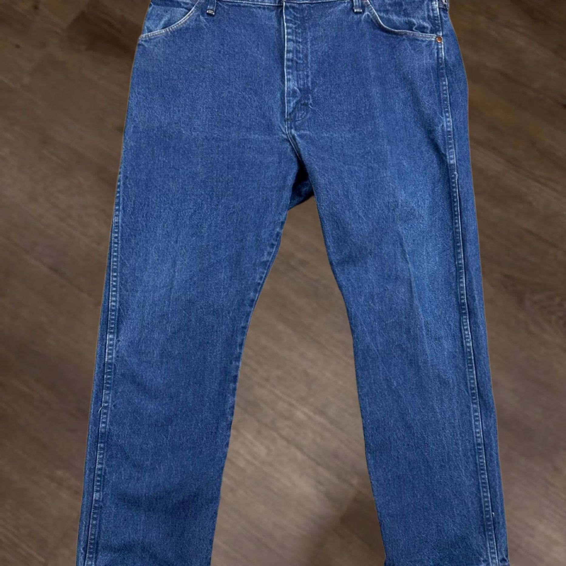 Wrangler Wrangler Jeans Mens 40X30 Blue Straight Leg Denim Pants 5 Pocket Casual Adult Size US 40 / EU 56 - 1 Thumbnail
