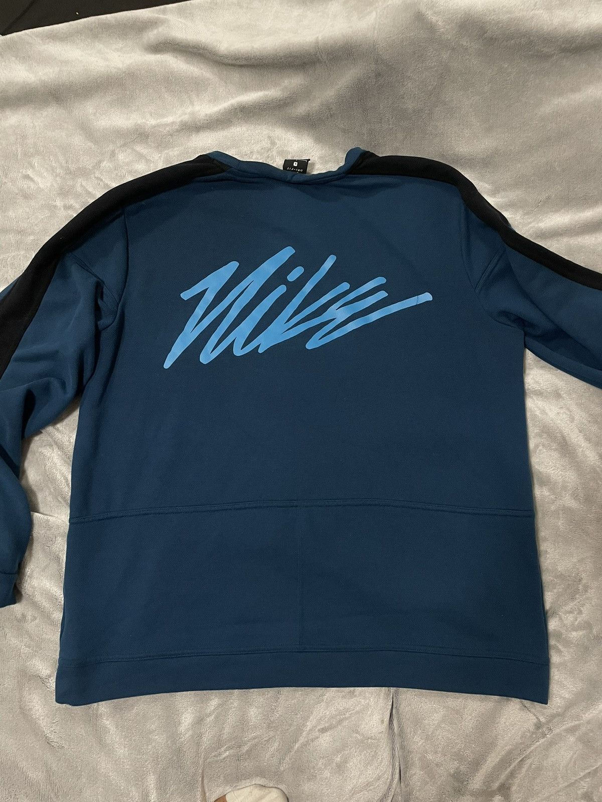 Nike Nike Dri-Fit Fleece Swoosh Logo Blue L Sweatshirt CJ4623-432 Size US L / EU 52-54 / 3 - 2 Thumbnail