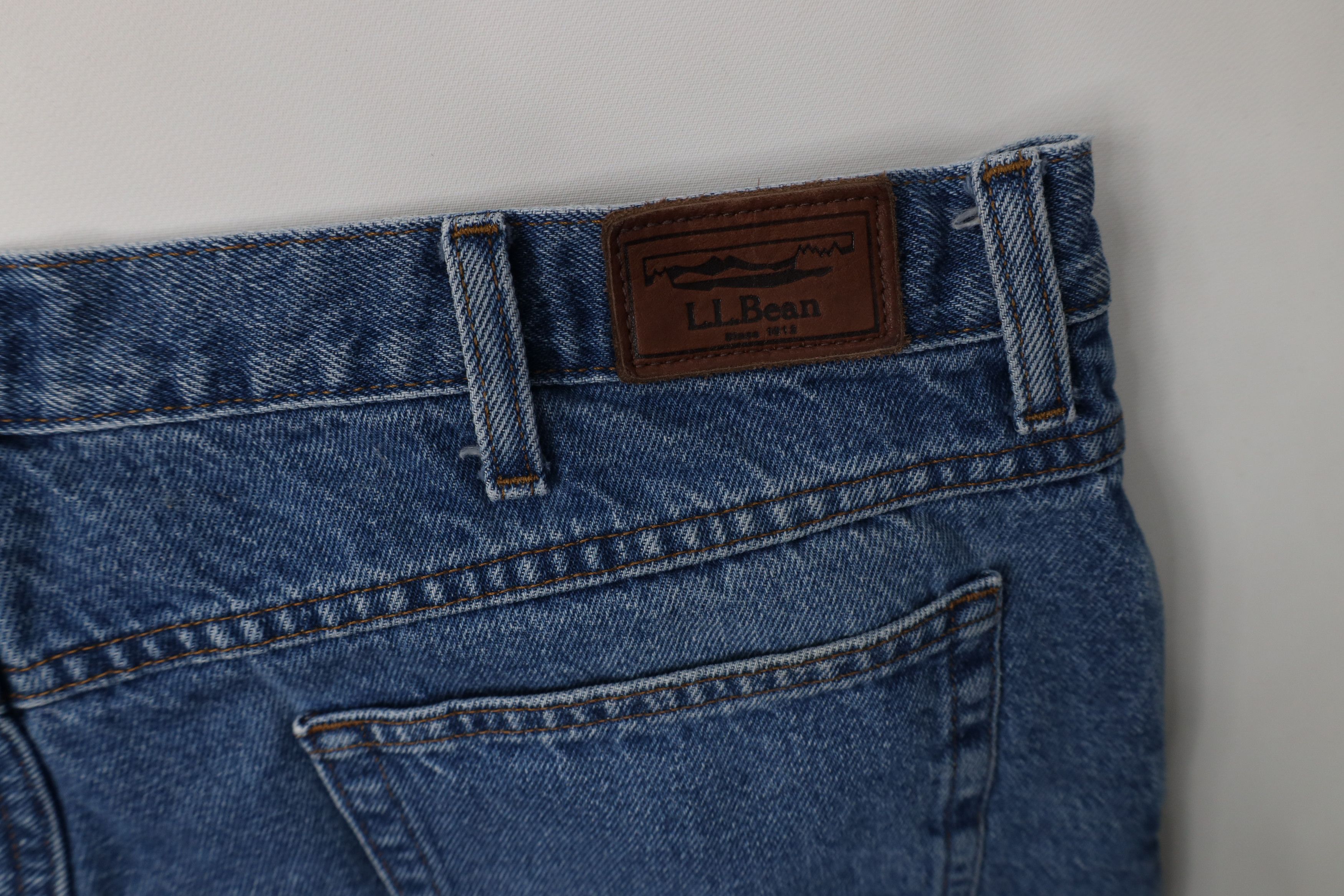 L.L. Bean Vintage LL Bean Fit Faded Flannel Lined Wide Leg Denim Jeans Size US 38 / EU 54 - 13 Thumbnail