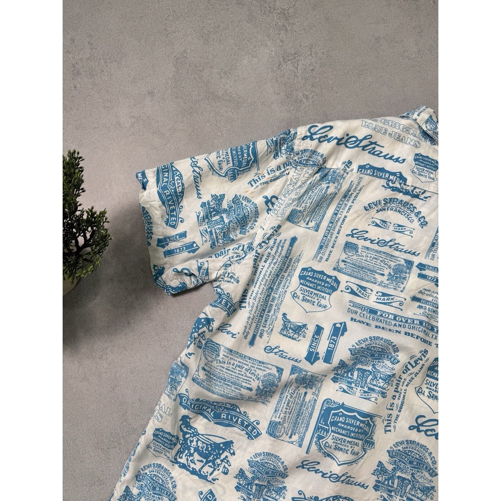 Levi's Levis Short Sleeve Men Button Up Short Size M Blue/White Size US M / EU 48-50 / 2 - 13 Thumbnail