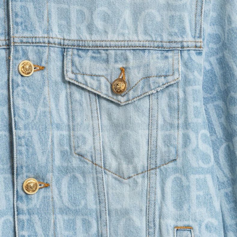 Versace Versace Men's letter-printed denim jacket Size US M / EU 48-50 / 2 - 3 Thumbnail
