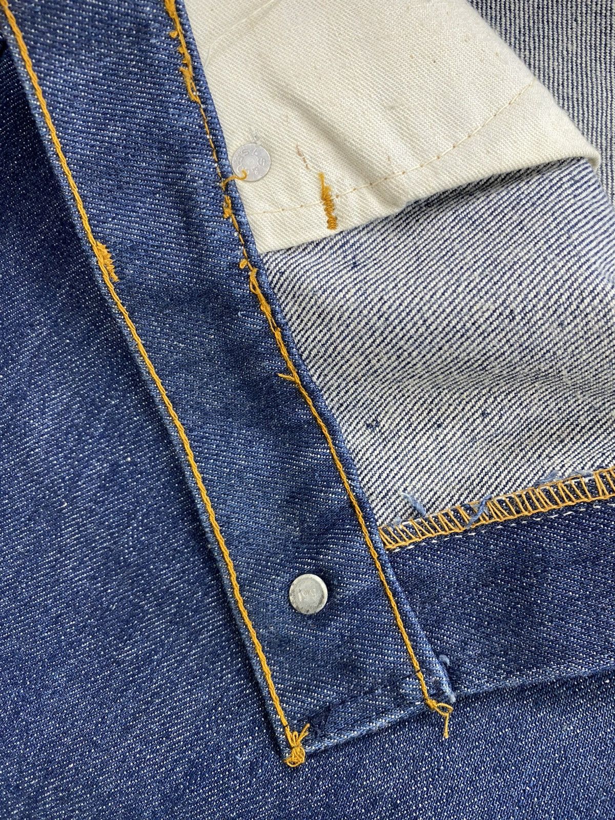 Levi's Vintage Clothing 🇺🇸1970s Vintage Levis 505-0917 Orange Tab Indigo Baggy Jeans Size US 38 / EU 54 - 9 Thumbnail