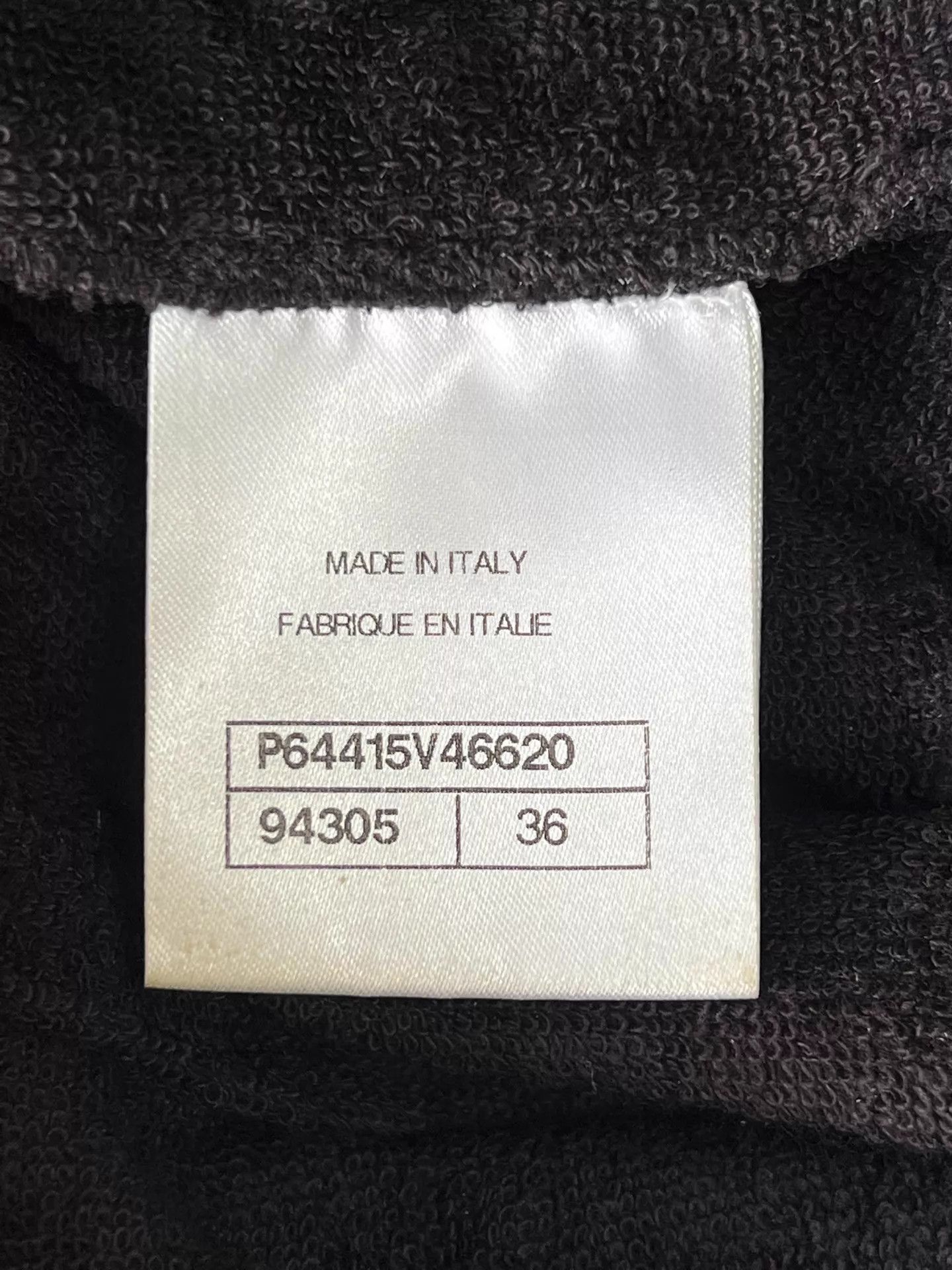 Chanel Chanel Sleeveless Black Dress w/ Gold Logo Size 36 Size XS / US 0-2 / IT 36-38 - 6 Thumbnail