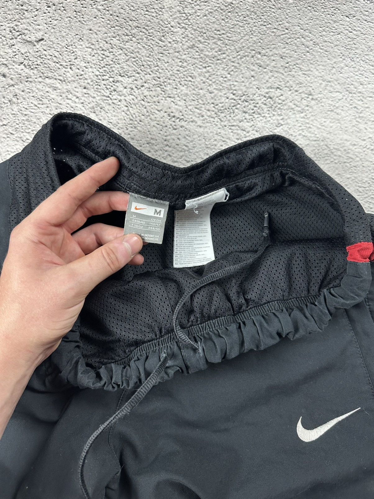 Nike Vintage Nike Nylon Trackpants Baggy Y2K Drill Style Size US 32 / EU 48 - 10 Thumbnail
