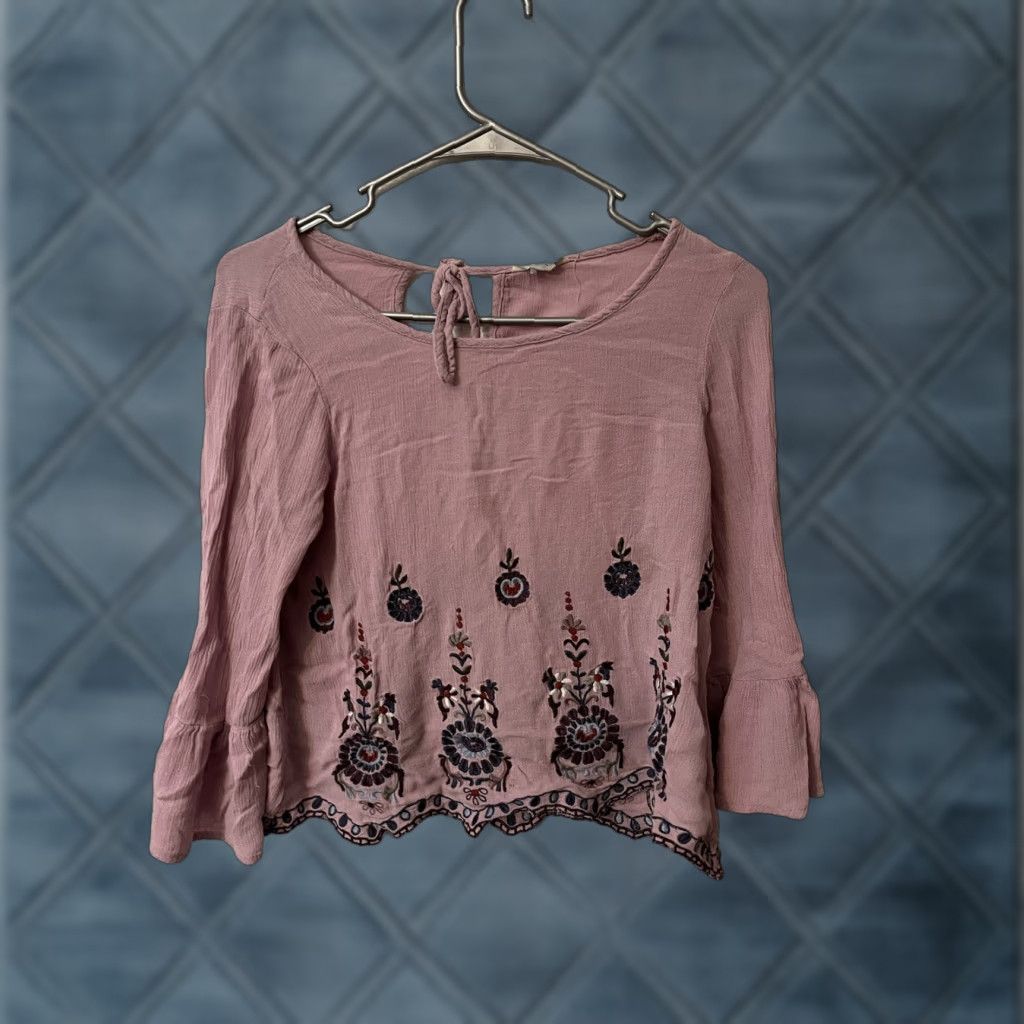 Vintage Aéropostale Womens Blouse Bell Sleeve Boho Embroidered Purple Small Size S Pullover Geometric Round Neck Casual Size S / US 4 / IT 40 - 1 Thumbnail