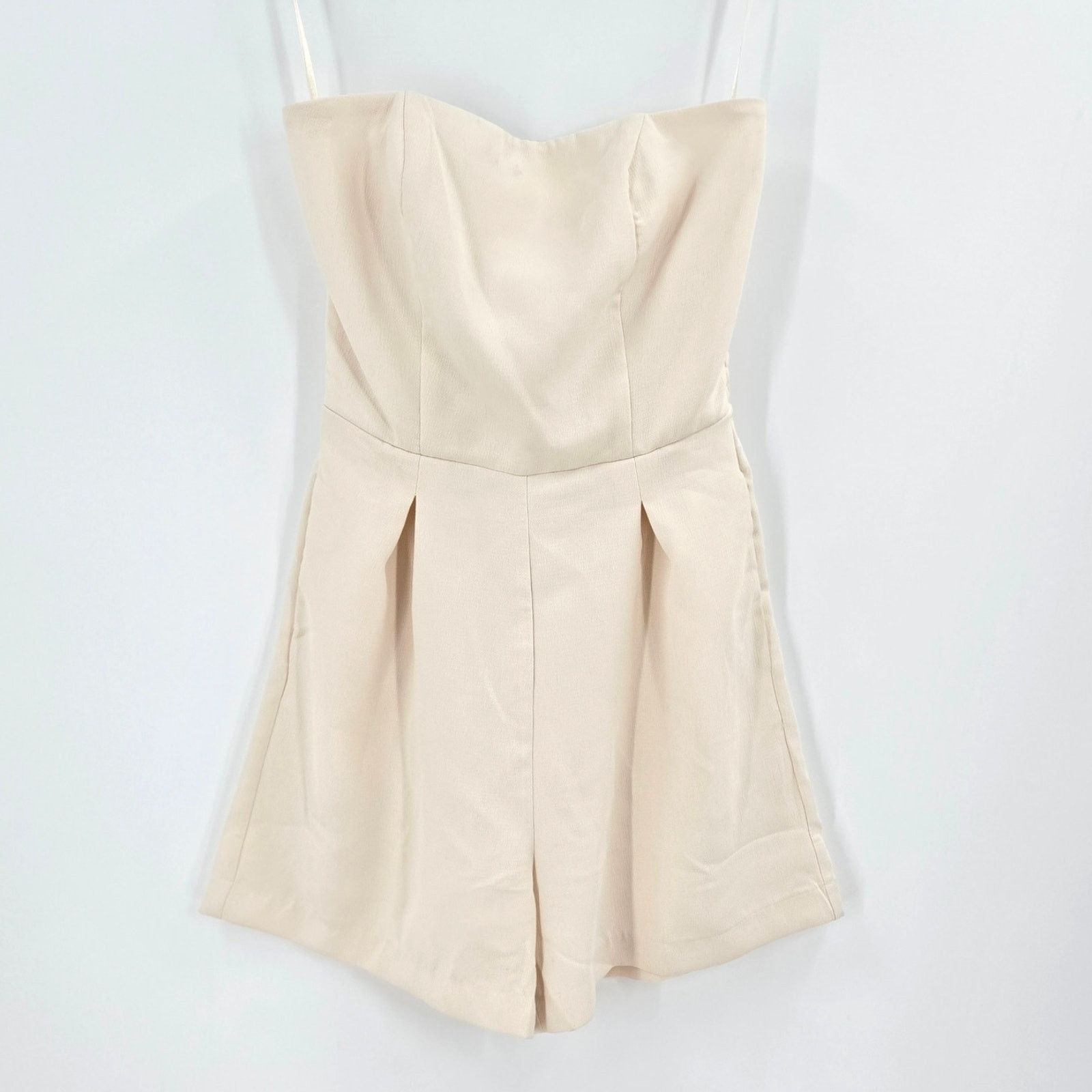 Other NWT Song of Style Strapless Smocked Romper Cream Size S Size 27" / US 4 / IT 40 - 1 Thumbnail