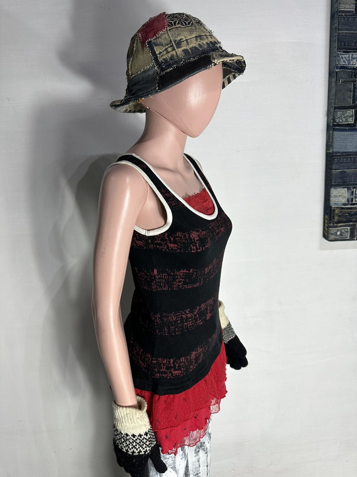 Other Trpp Grl Skull Punk Bondage Tshirt Size M / US 6-8 / IT 42-44 - 4 Thumbnail