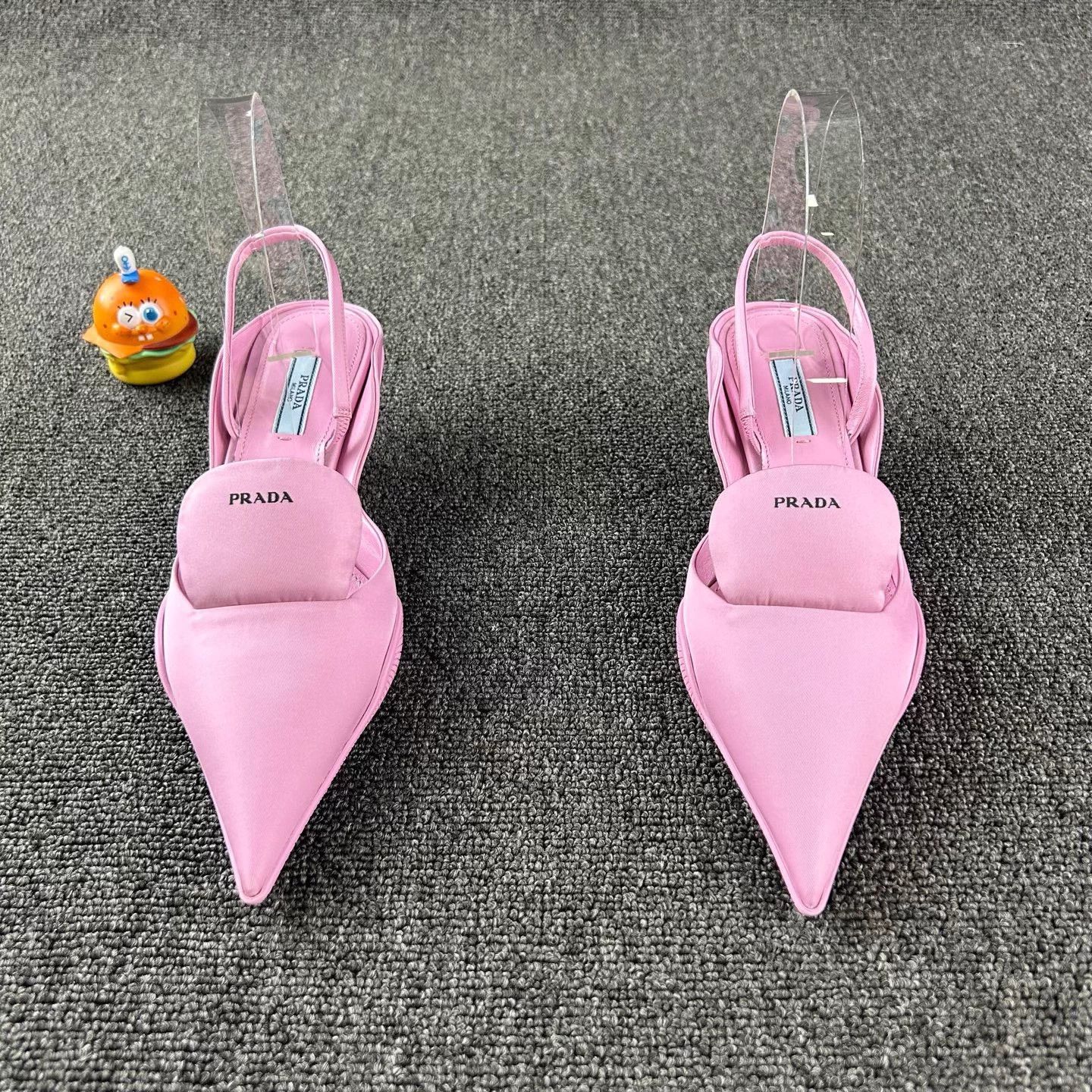 Prada Prada Pointed Toe Triangle Logo Kitten Heels US 38 Size US 7 / IT 37 - 2 Thumbnail