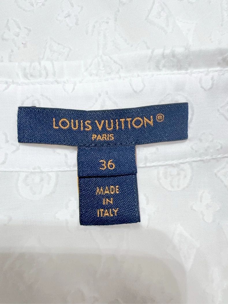 Louis Vuitton Louis Vuitton Embossed logo top shirt 2503-Nextarrow Size XS / US 0-2 / IT 36-38 - 3 Thumbnail