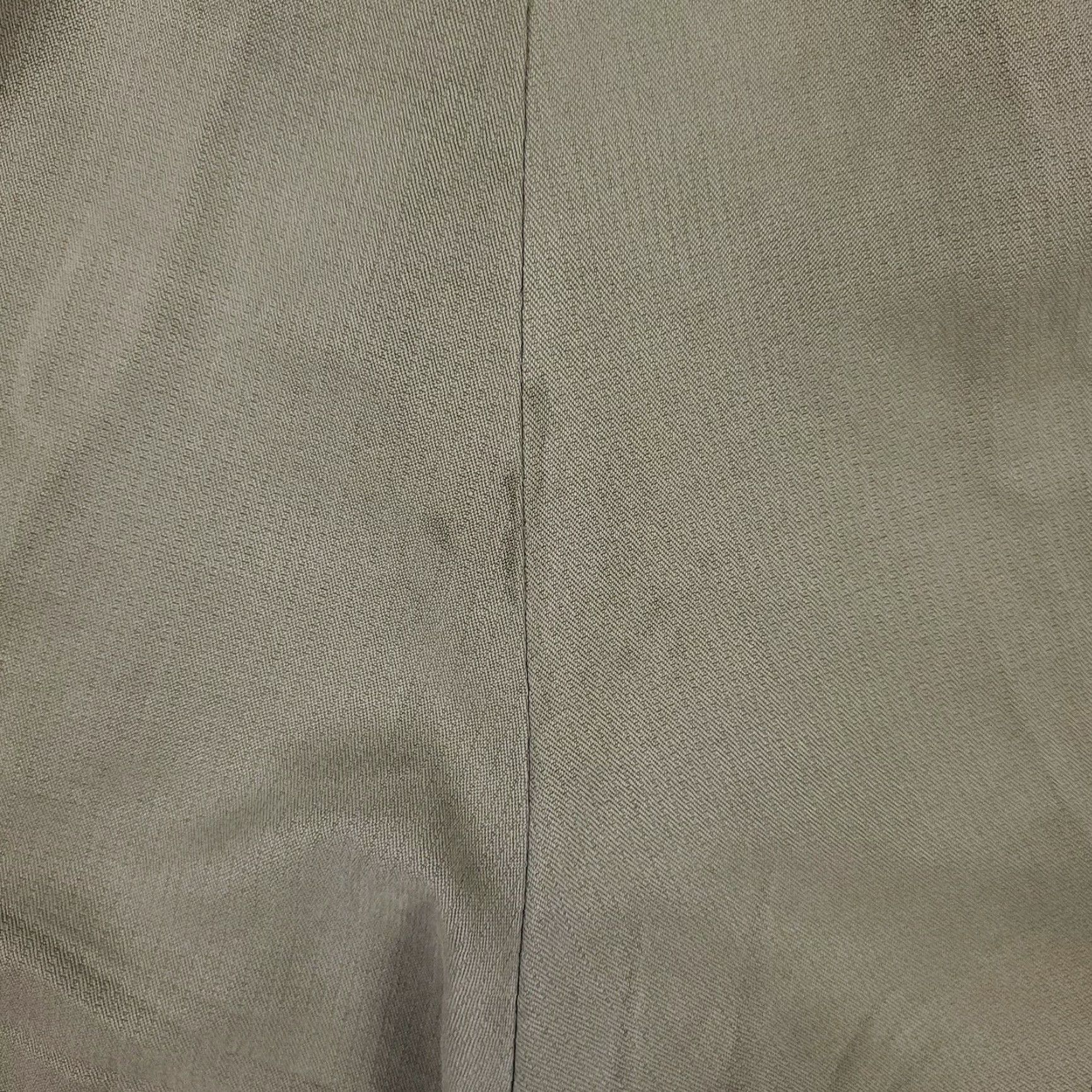 Tommy Bahama VINTAGE Tommy Bahama Men's Gray Silk Chino Shorts Size 35 Pleated Casual Preppy Size US 35 - 5 Thumbnail