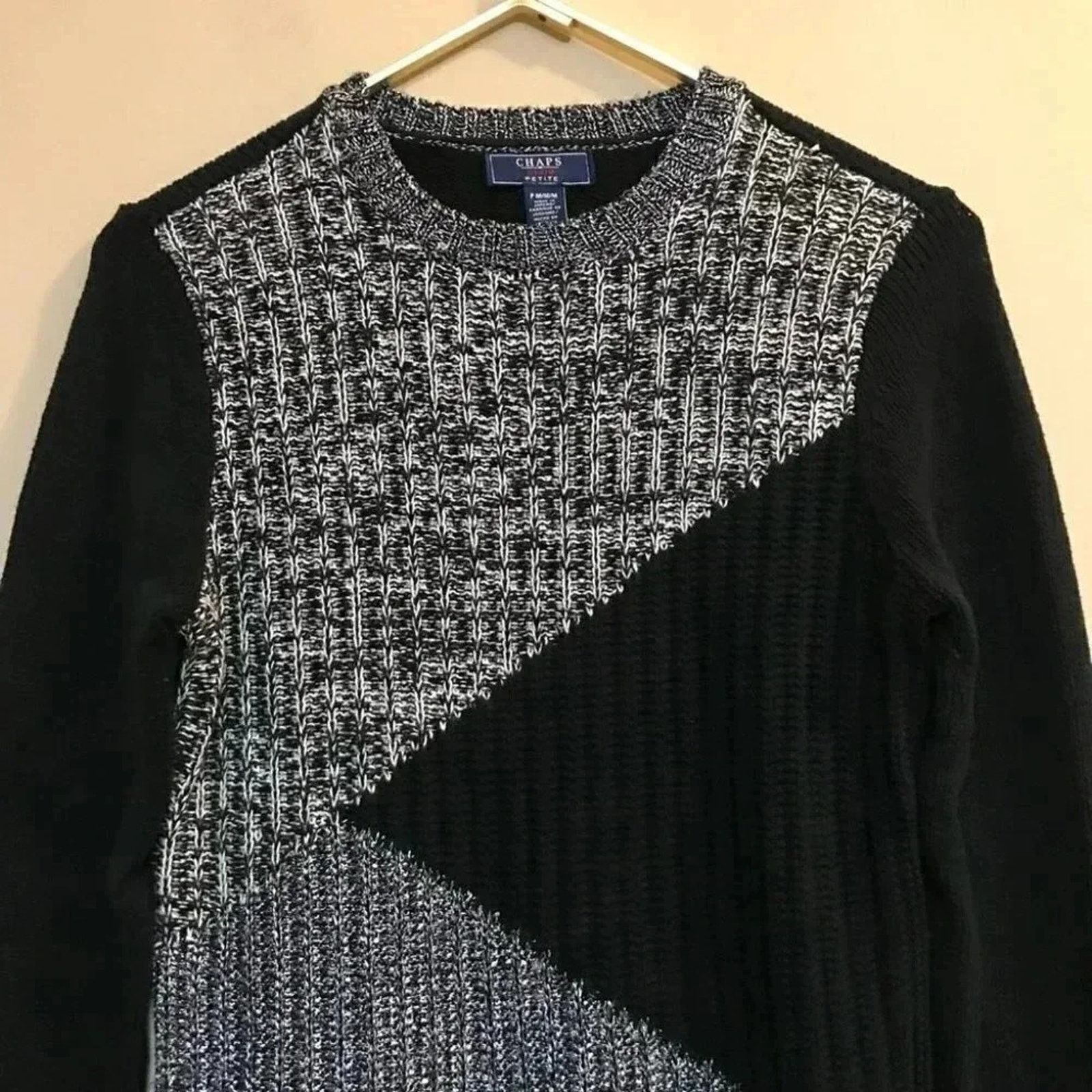 Chaps Chaps sz Petite M Black Colorblock Knit Top Sweater Pullover Size M / US 6-8 / IT 42-44 - 3 Thumbnail