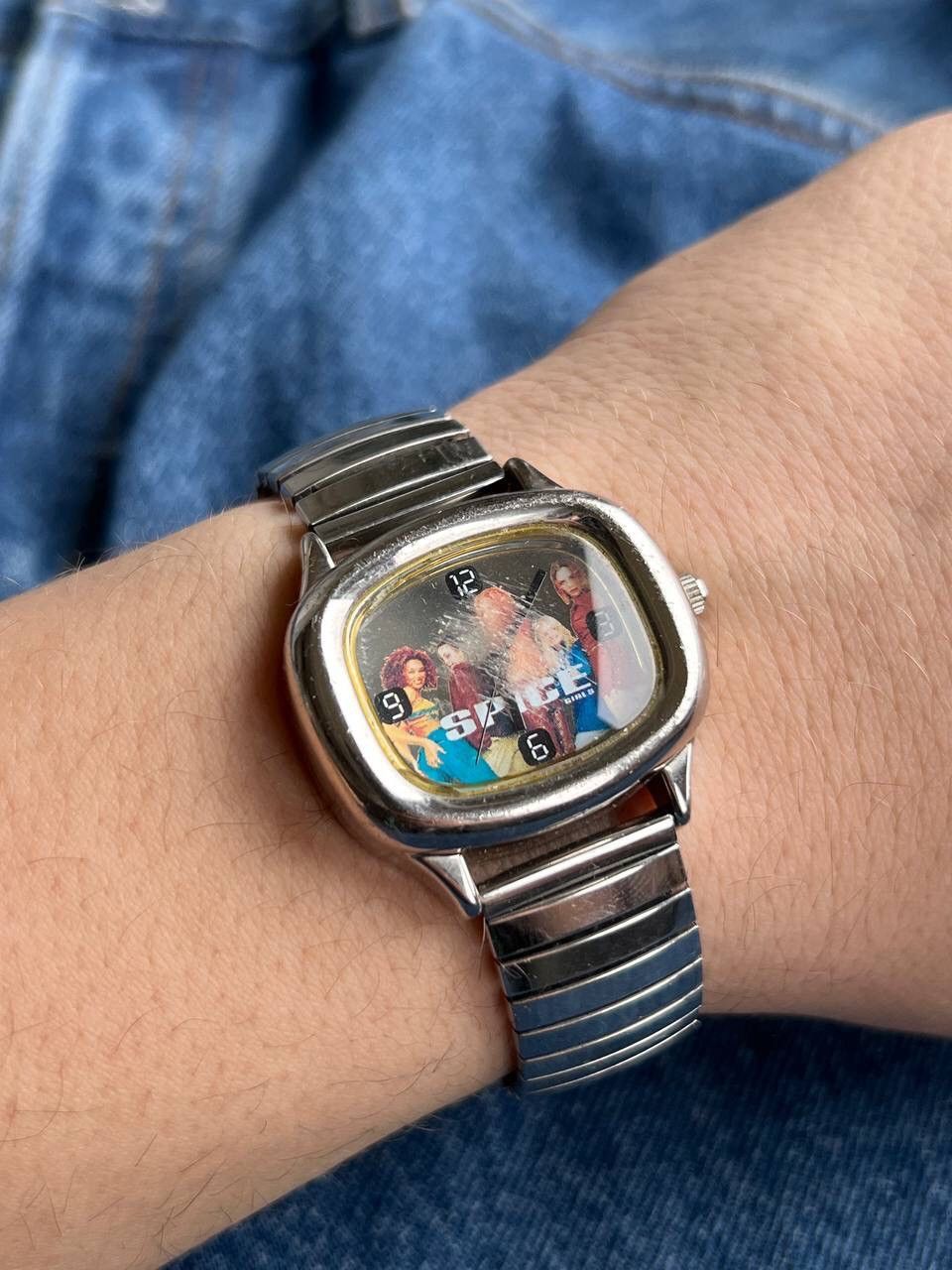 Japanese Brand × Vintage Vintage Spice Girls 1997 Japanese style futuristic Watch Size ONE SIZE - 1 Thumbnail