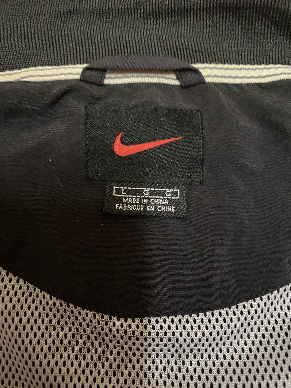 Nike Vintage Nike light jacket Size US L / EU 52-54 / 3 - 6 Thumbnail