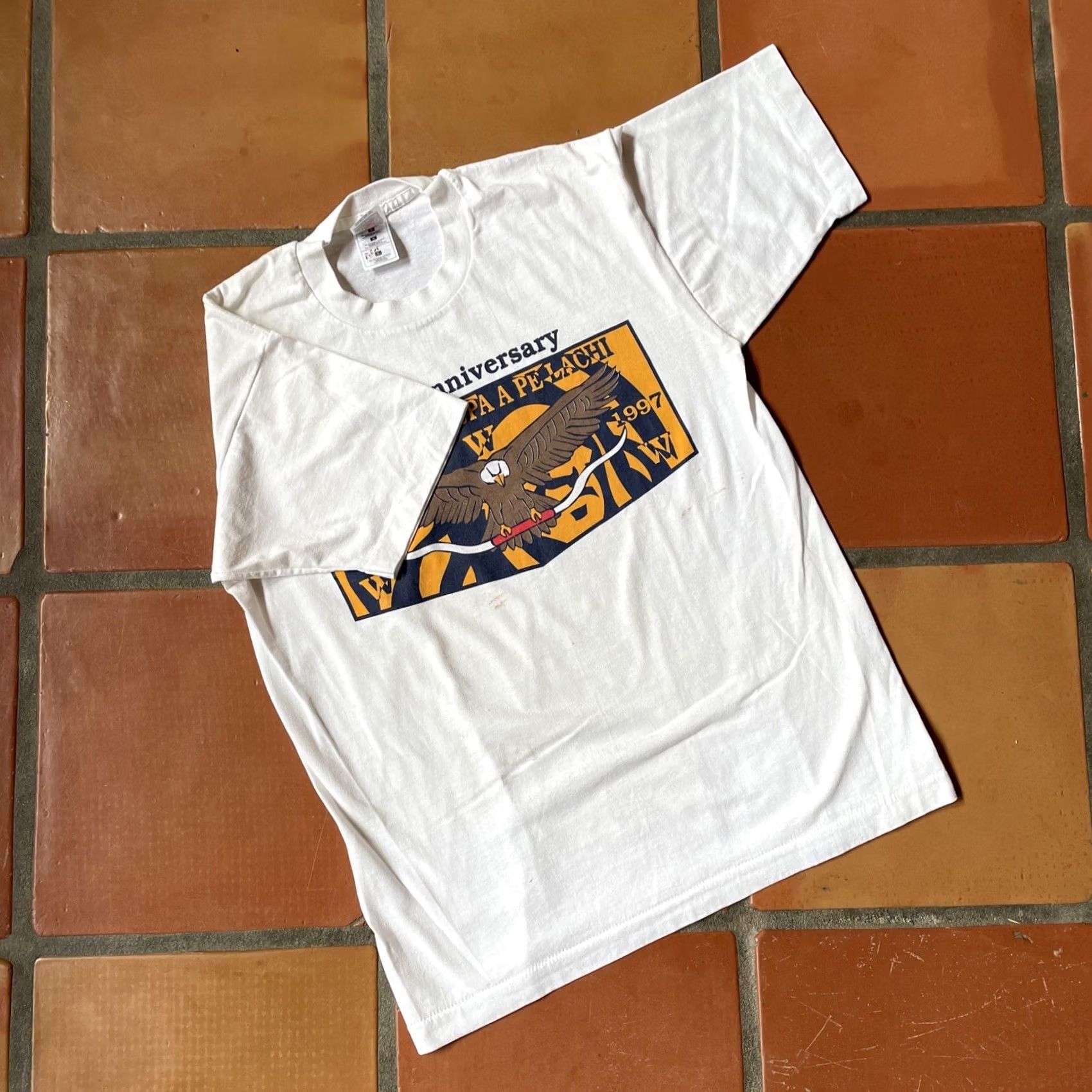 Fruit Of The Loom VINTAGE Fruit Of The Loom Men’s White Large T Shirt Made In USA 90s Graphic Tee Shirt Mens White 90s Size US L / EU 52-54 / 3 - 7 Thumbnail