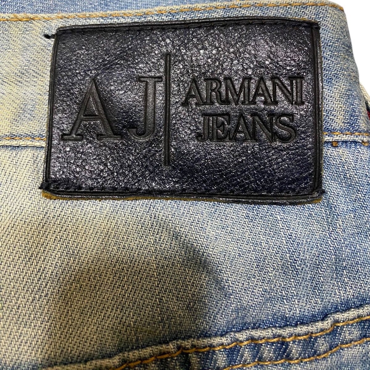 Armani Exchange Vintage AJ Armani Jeans Distressed Design Size 33 Size US 33 - 11 Thumbnail
