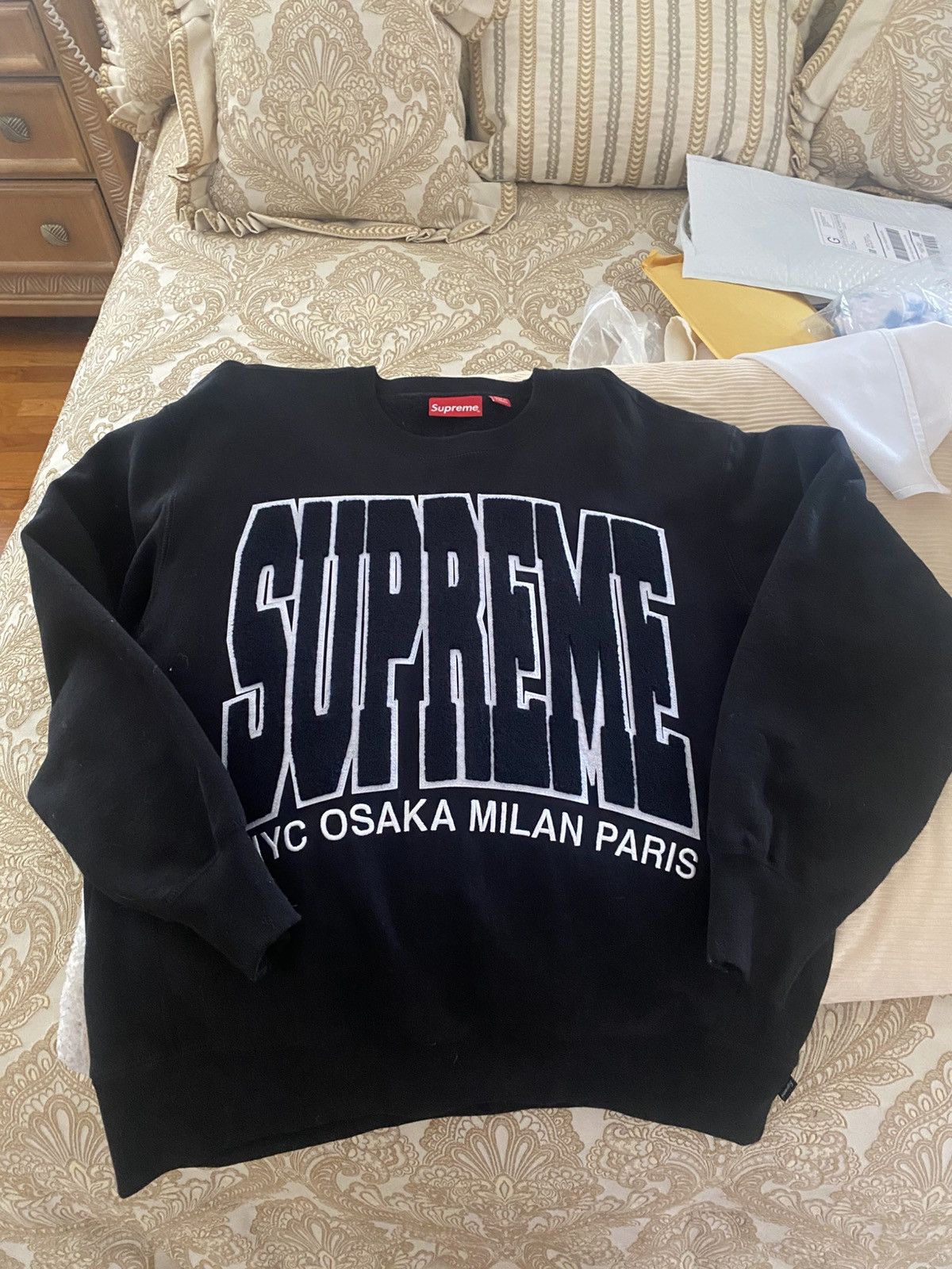 Supreme Cities Arc Crewneck | Grailed