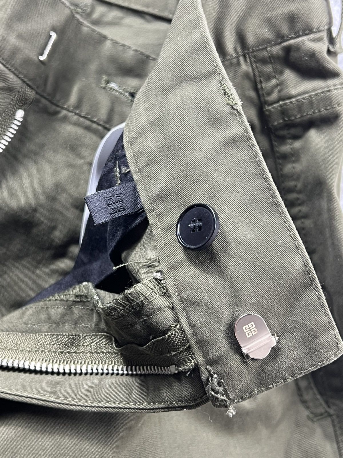 Givenchy Givenchy Zip Detail Pants “Khaki Green” Size US 30 / EU 46 - 11 Thumbnail