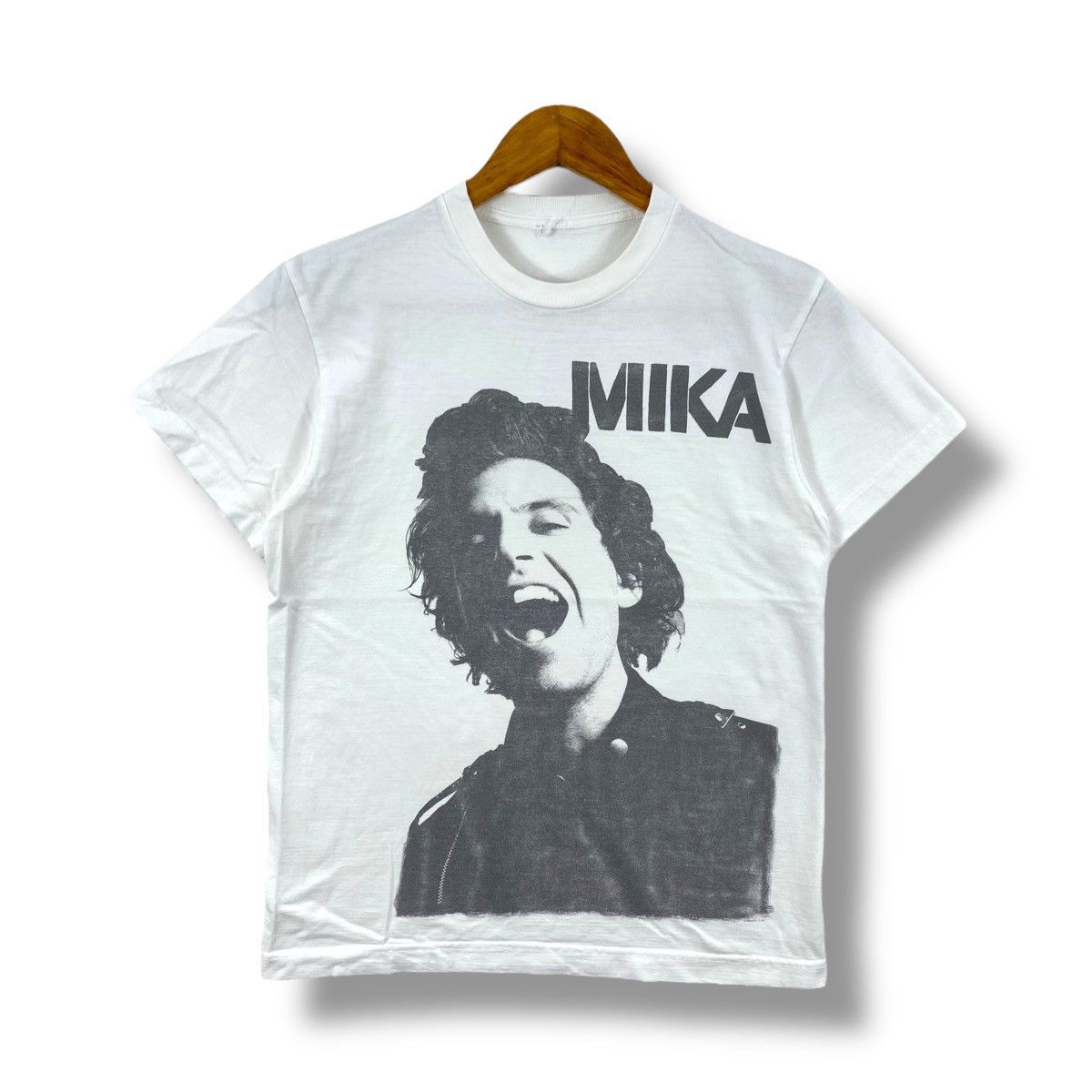 Band Tees MIKA Singer Songwriter Graphic Tee Shirt Small Size Size US S / EU 44-46 / 1 - 1 Thumbnail