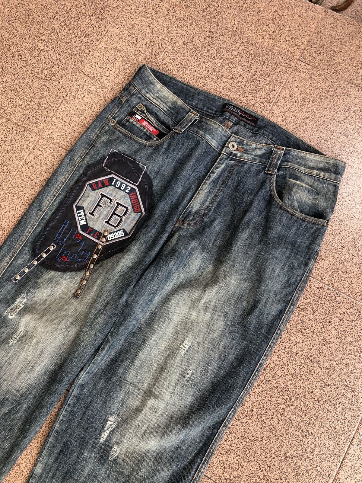Fubu Fubu baggy embroidered jeans Size US 37 - 3 Thumbnail