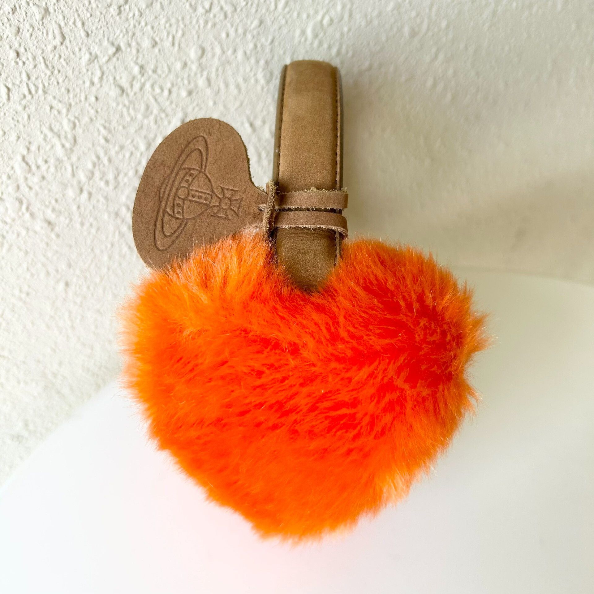 Vivienne Westwood vivienne westwood heart-shaped fluffy ear muffs Size ONE SIZE - 1 Thumbnail