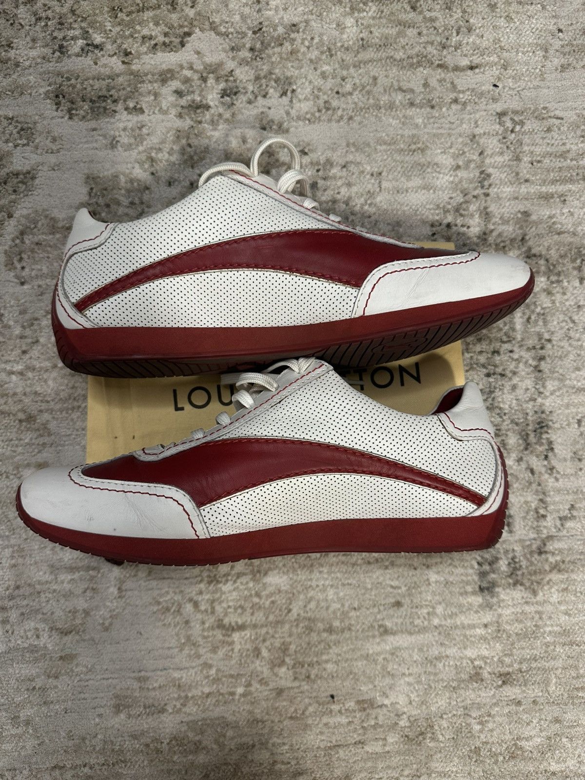Louis Vuitton Louis Vuitton leather low trainers Size US 6.5 / EU 39-40 - 2 Thumbnail