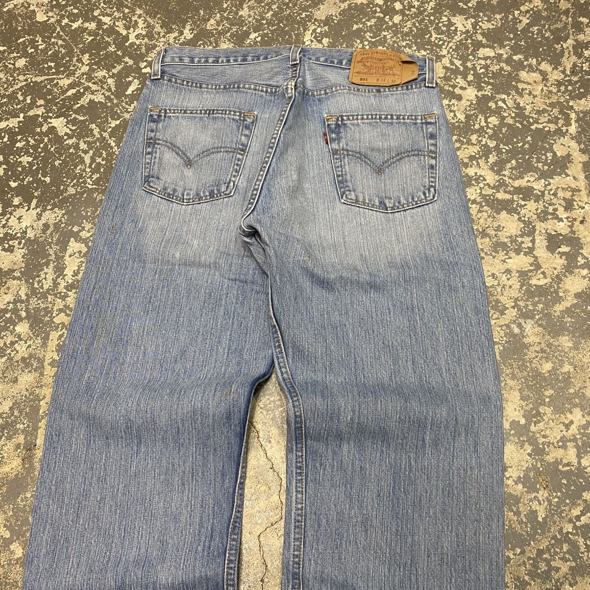 Japanese Brand × Levi's × Vintage Vintage Levis 501 Light Wash Botton Fly Denim Jeans USA 90s Size US 33 - 15 Thumbnail