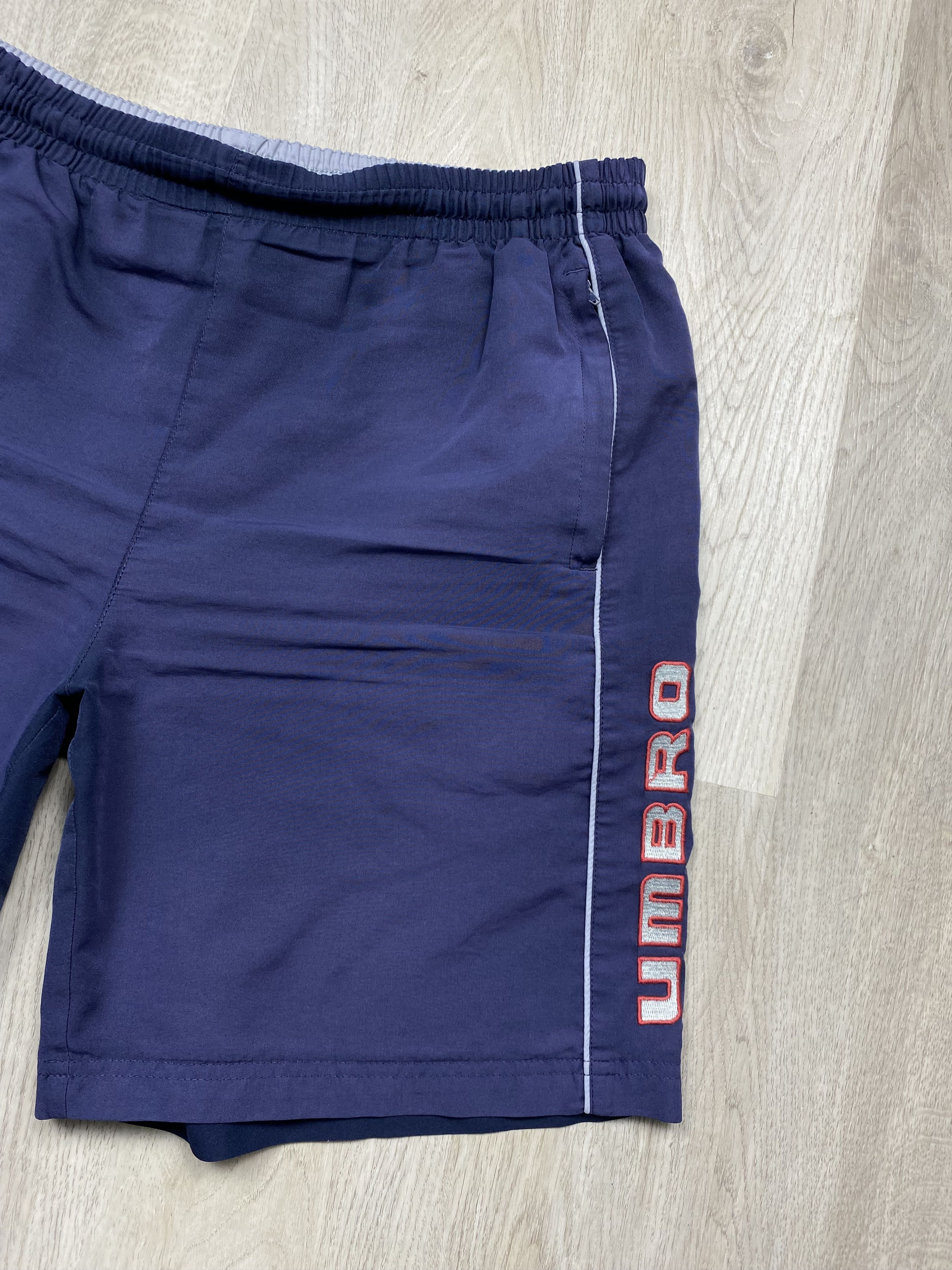 Umbro Umbro Vintage Mens Nylon Shorts Y2K Size US 32 / EU 48 - 2 Thumbnail